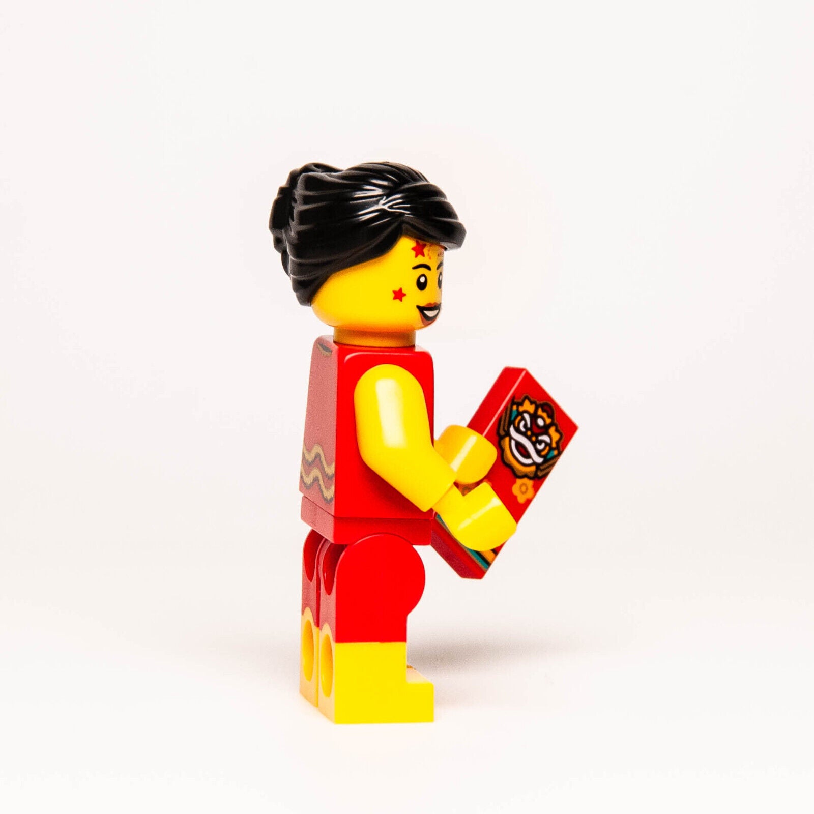 New LEGO BAM 2024 Minifigure - Chinese Lunar New Year Lion Dancer, Nian Envelope - StudBee