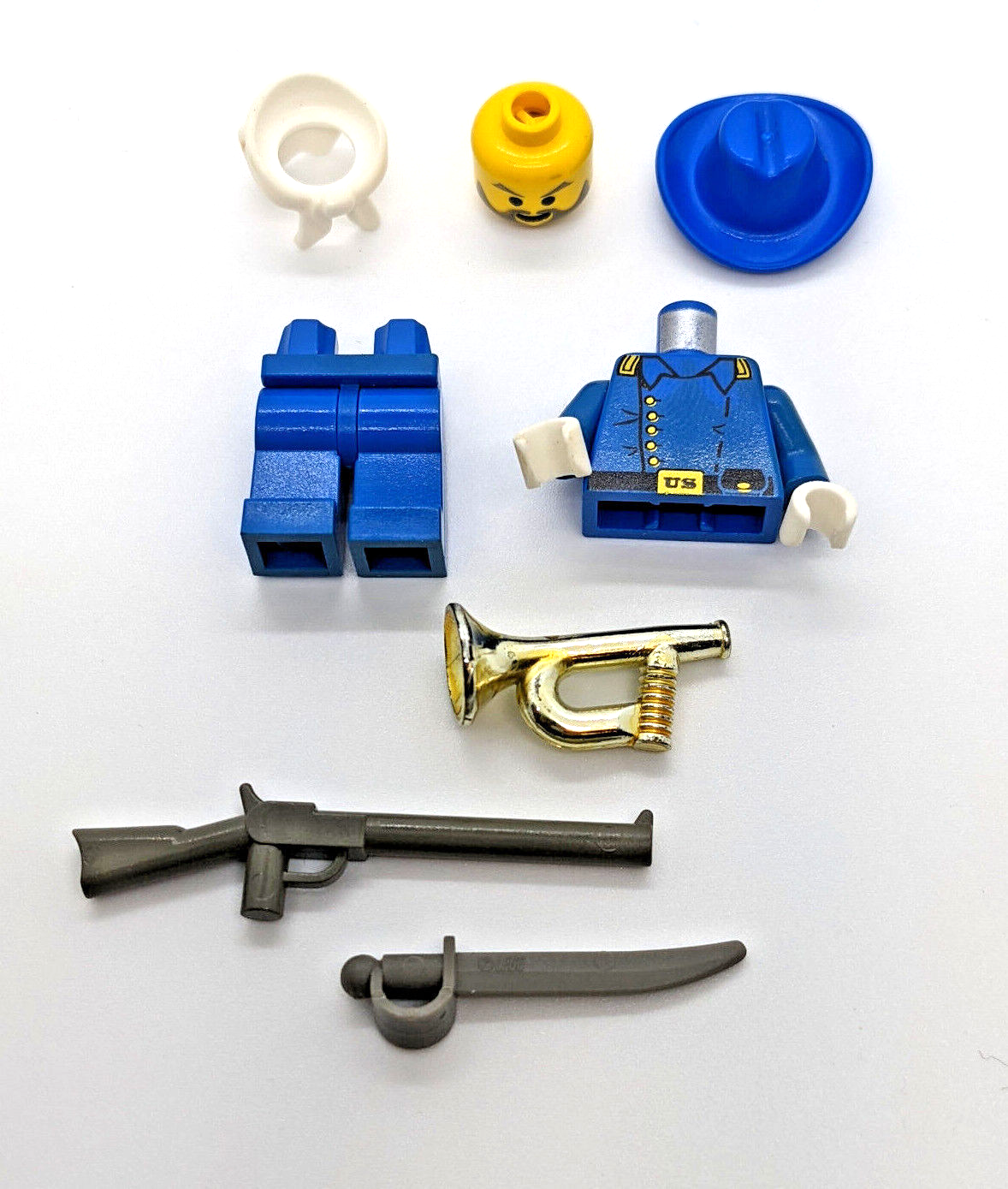 Lego Cavalry Colonel Minifigure with Chrome Bugle, Custlass and Gun (ww003) - StudBee