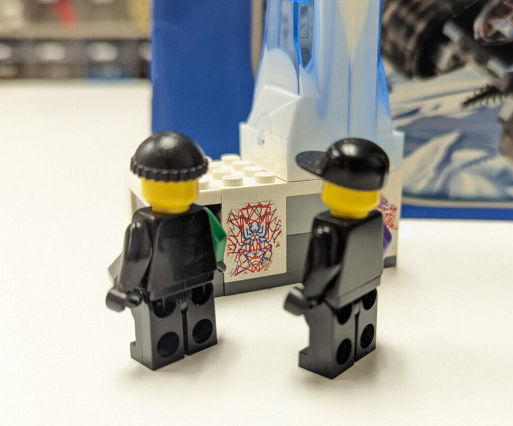 LEGO 4744 Alpha Team Tundra Tracker Complete w/Minifigs and Instruction Booklet - StudBee