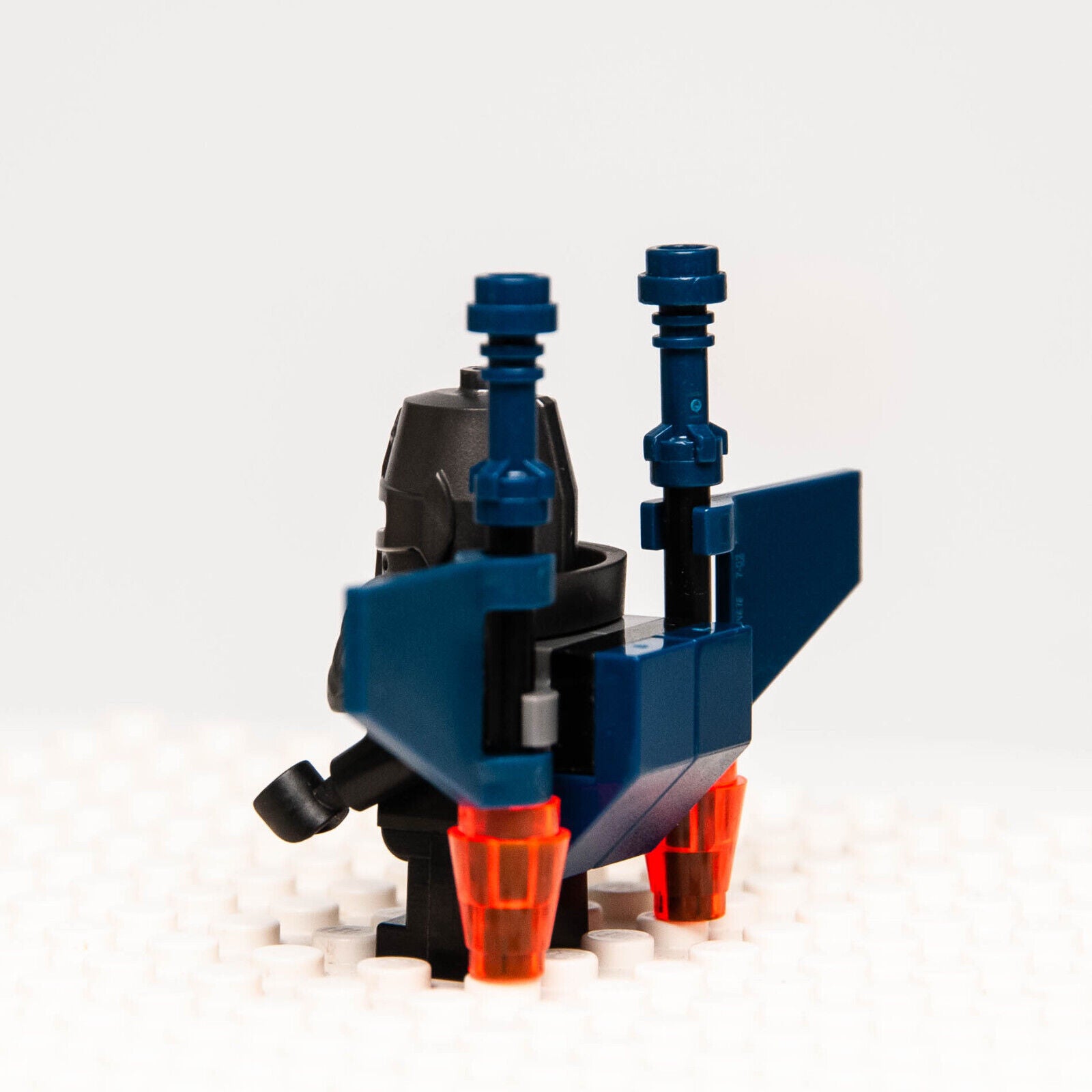 LEGO Nexo Knights Minifigure - Robin w/ Jet Pack (nex085) 271714 - StudBee