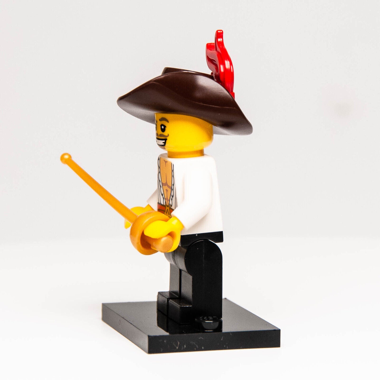 LEGO Minifigure Swashbuckler Musketeer Series 12 (col12-13 col191) 71007 - StudBee
