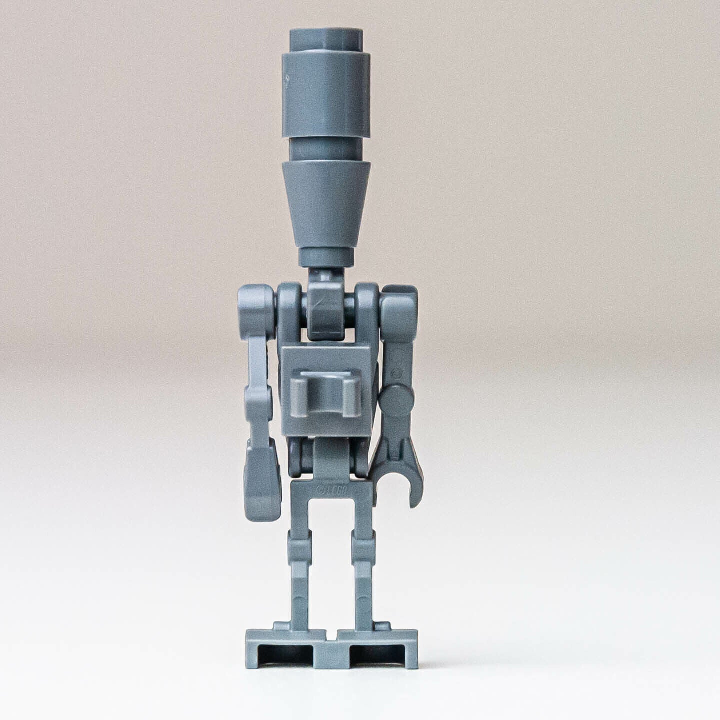 New LEGO IG-11 (Day 20) Minifigure - Star Wars Advent Calendar 2021 (sw1115) - StudBee