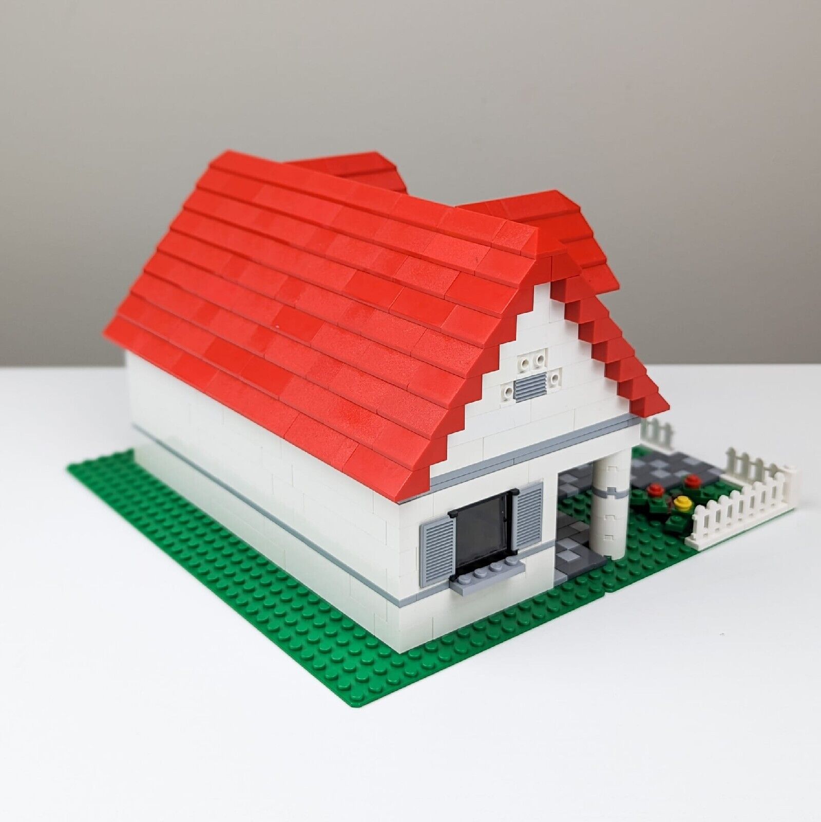 LEGO 4886 Building Bonanza House, 3-in-1 Creator Set, 100% Complete with Manual - StudBee