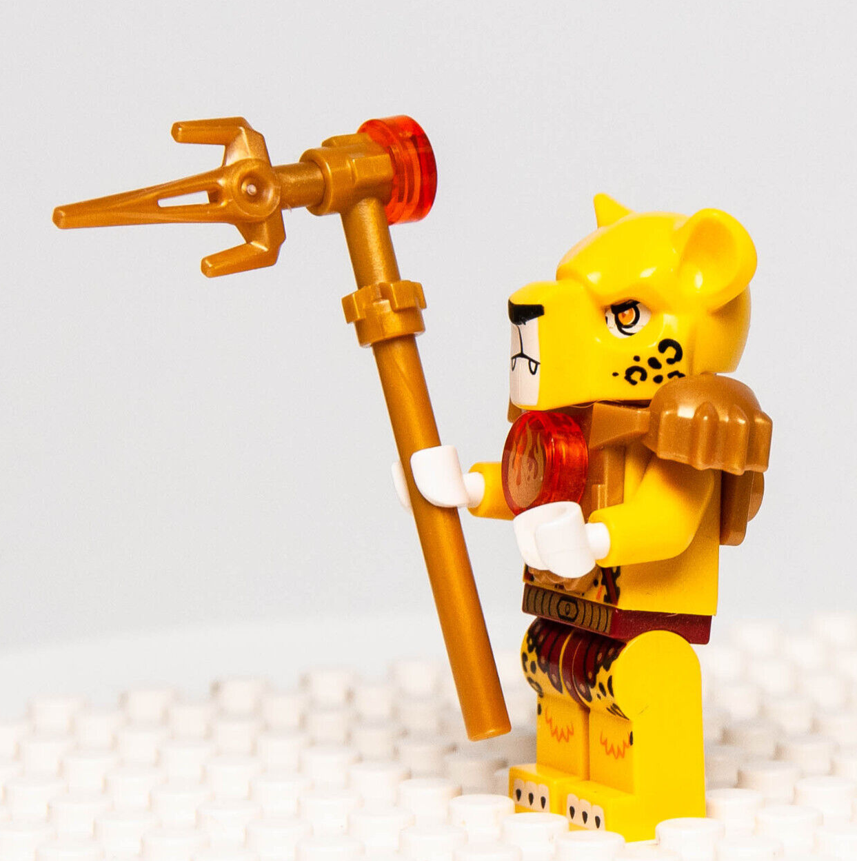 NEW LEGO Chima Minifigure: Lundor Fire Chi Heavy Armor (loc081) 70141 Leopard - StudBee