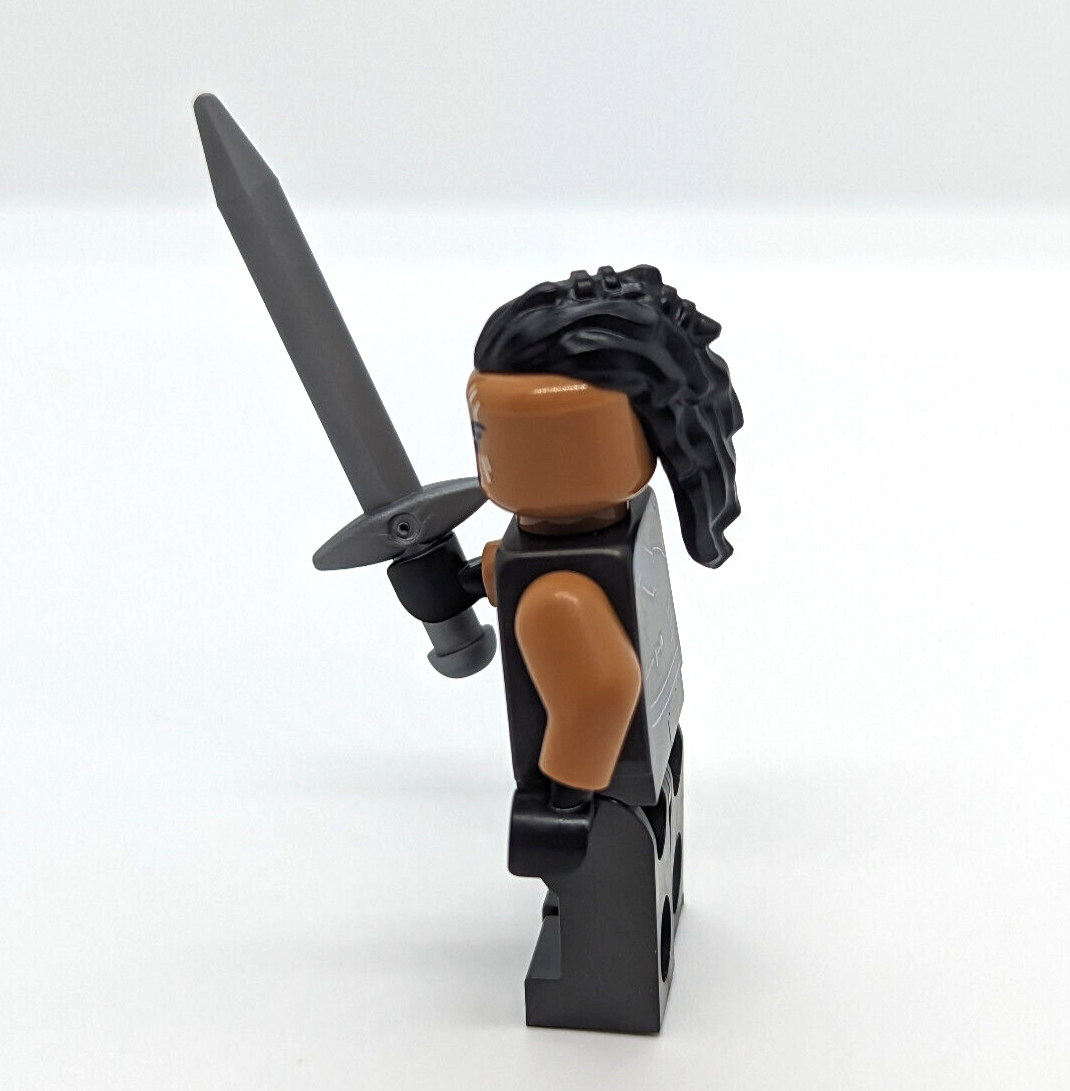 New LEGO Marvel Minifigure - Valkyrie with Sword (sh748) 76194 40525 - StudBee