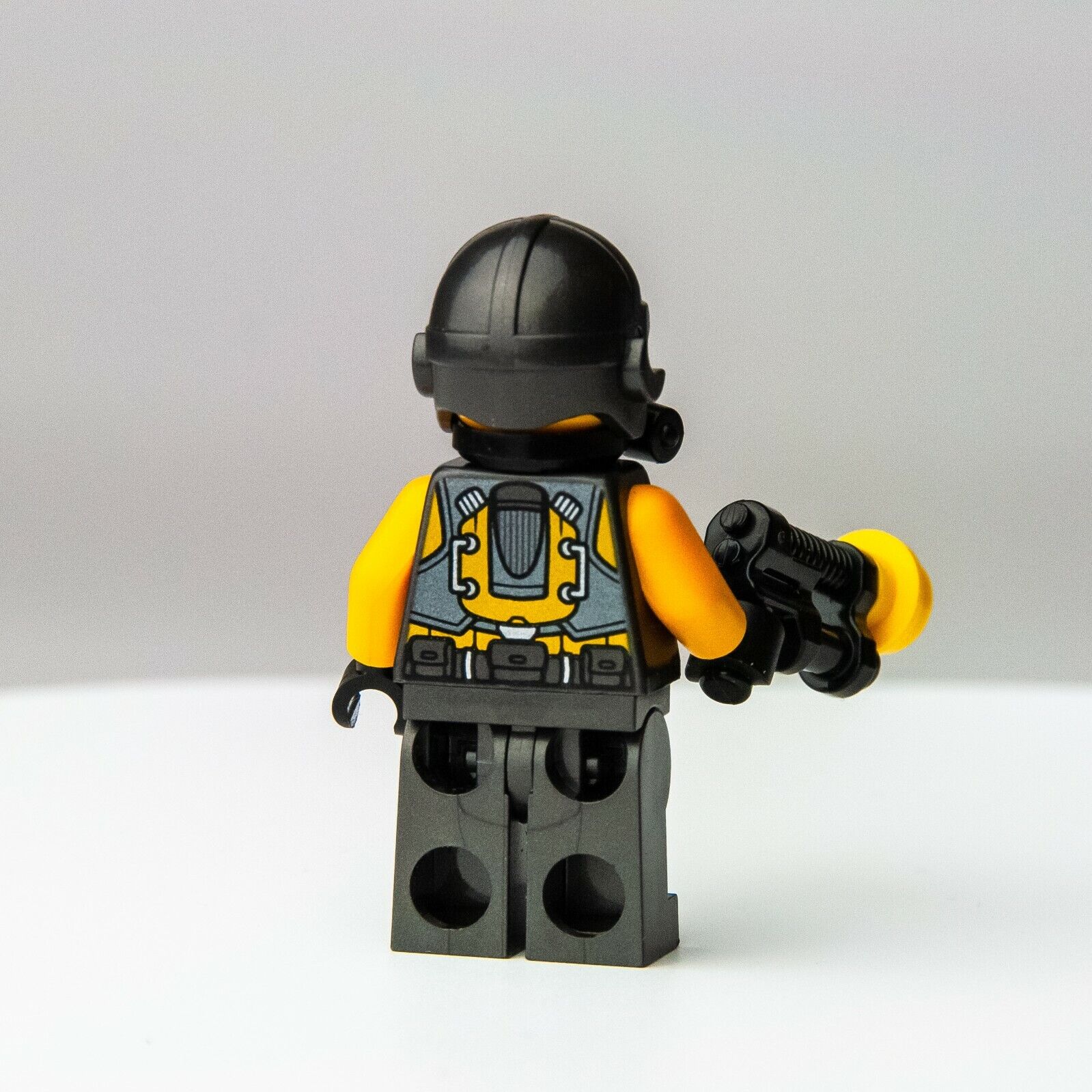 LEGO AIM Agent - Marvel - 76166 76143 (sh0624) Minifigure