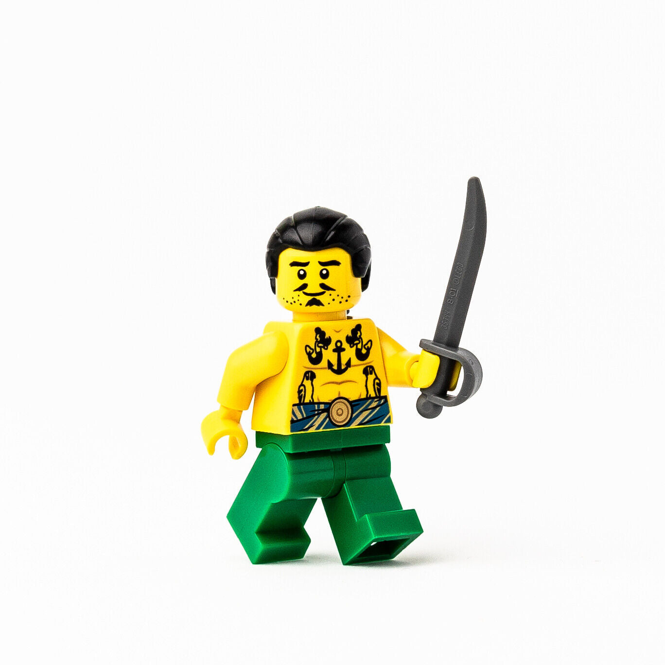 New LEGO Tattooga w/ Sword Minifigure - Pirates of Barracuda Bay (idea072) - StudBee