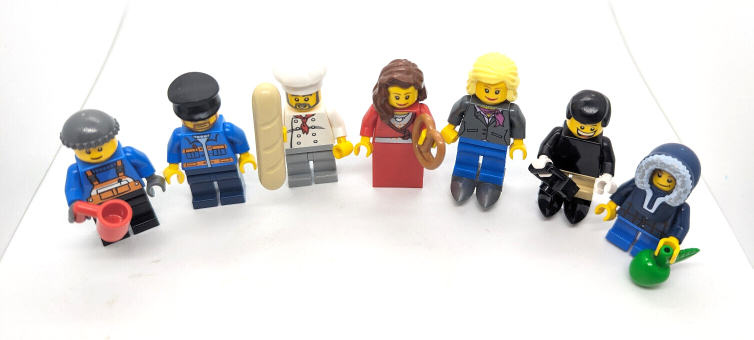 LEGO Minifigure Lot All 7 in Winter Village Bakery 10216 Holiday Christmas) 2010 - StudBee