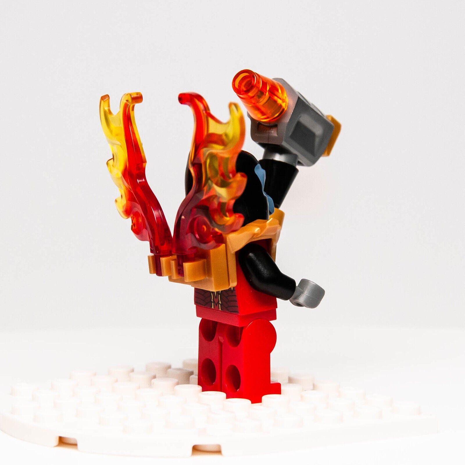 LEGO Chima Minifigure - Gorzan Armor Breastplate, Flame Wings (loc131) 70222 - StudBee