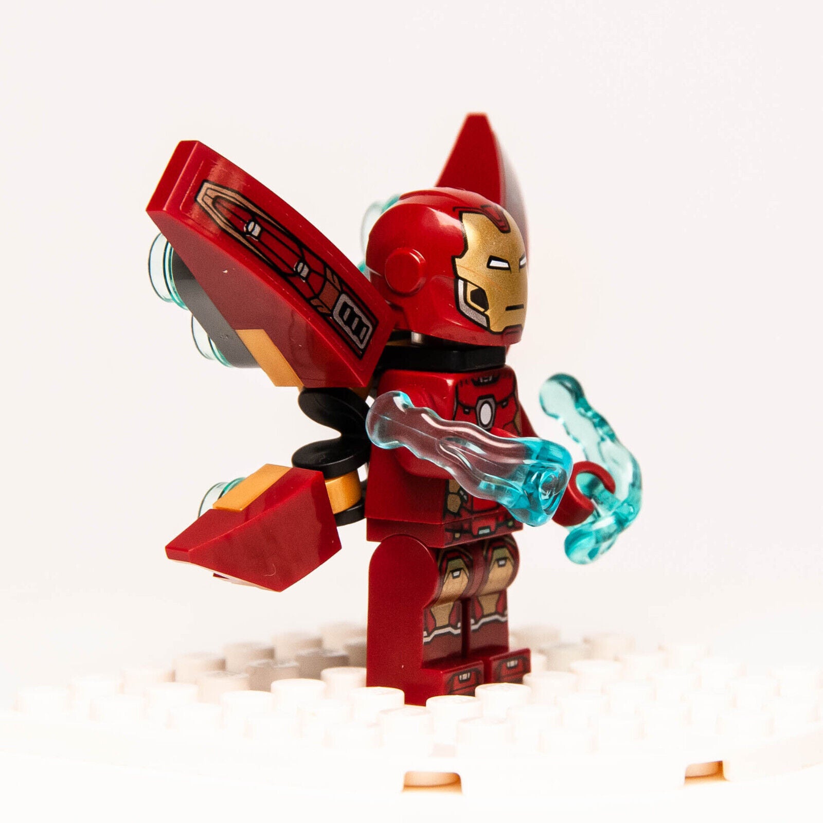 Lego Marvel Avengers Minifigure - Iron Man Armory Silver Hexagon (sh673s) 76167 - StudBee