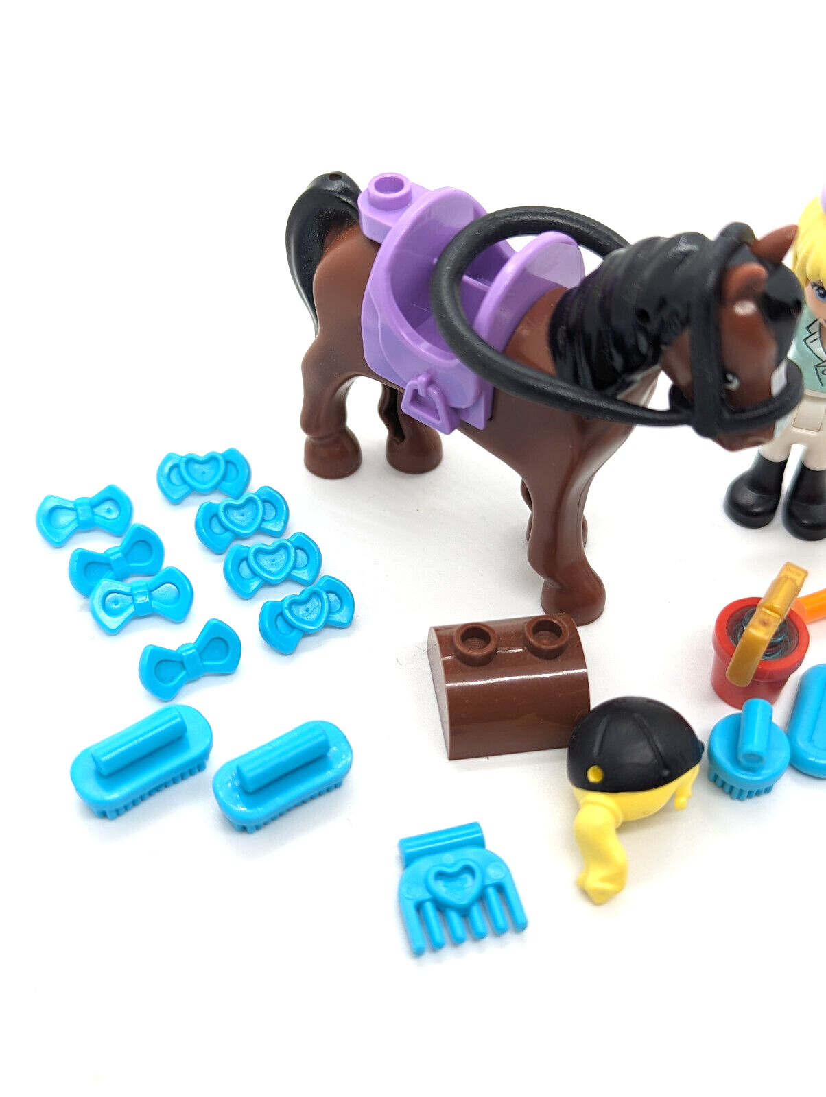 LEGO Friends Minifigure Stephanie & Lot Accessories 41057 frnd068 Horse Show - StudBee
