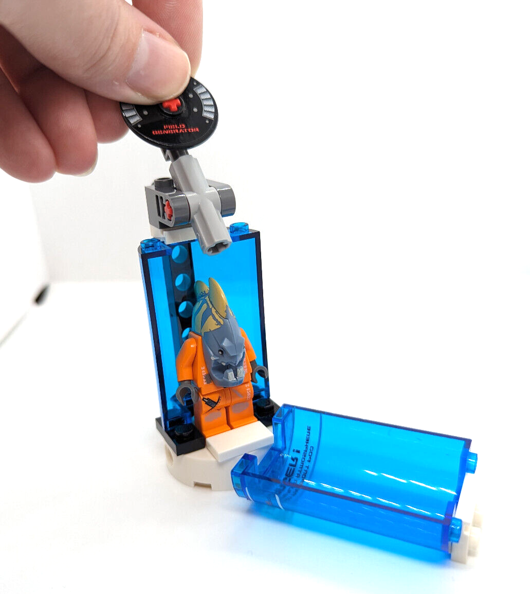 LEGO Alien Minifigure: Jawson (sp113) 5985 Space Police Central Transport Pod - StudBee