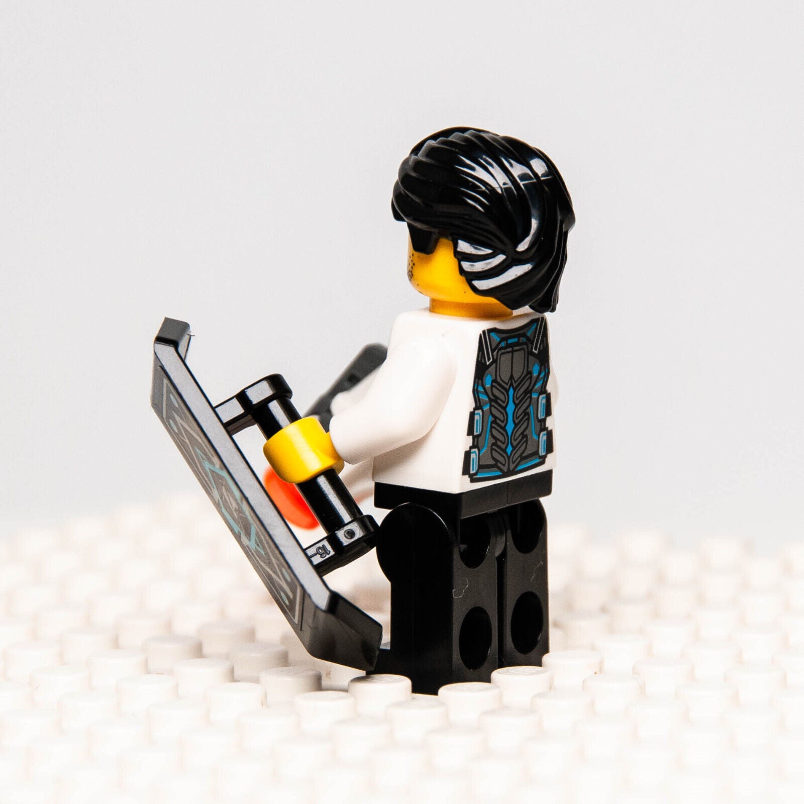 LEGO Ultra Agents Minifigure - Jack Fury w/ Shield & Gun (uagt001) 70161 - StudBee