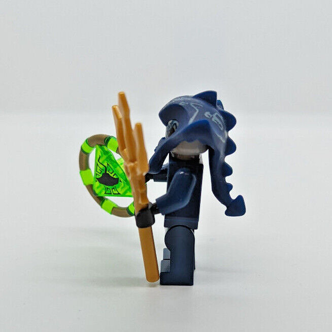 Lego Atlantis Manta Warrior Minifigure (atl003) with Trident and Treasure Key - StudBee