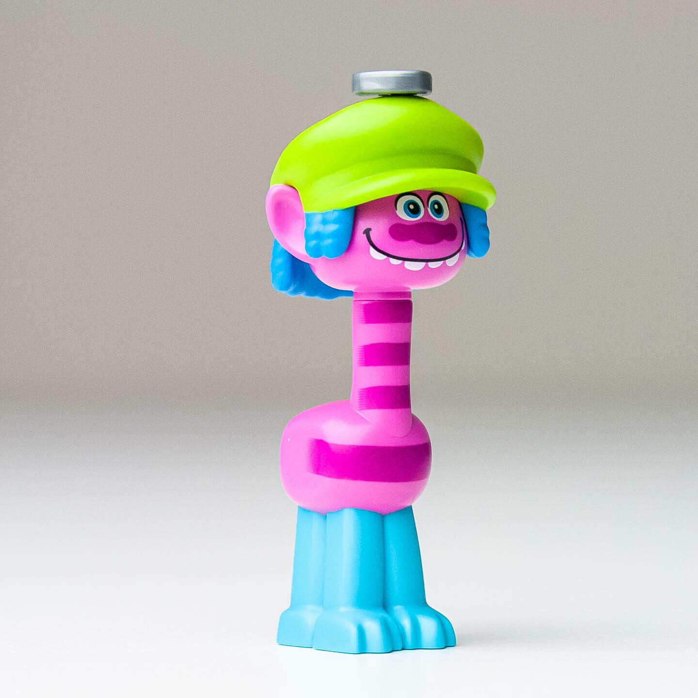 New LEGO Cooper with Flat Silver Heart Minifigure - Vibe City Concert (twt024) - StudBee