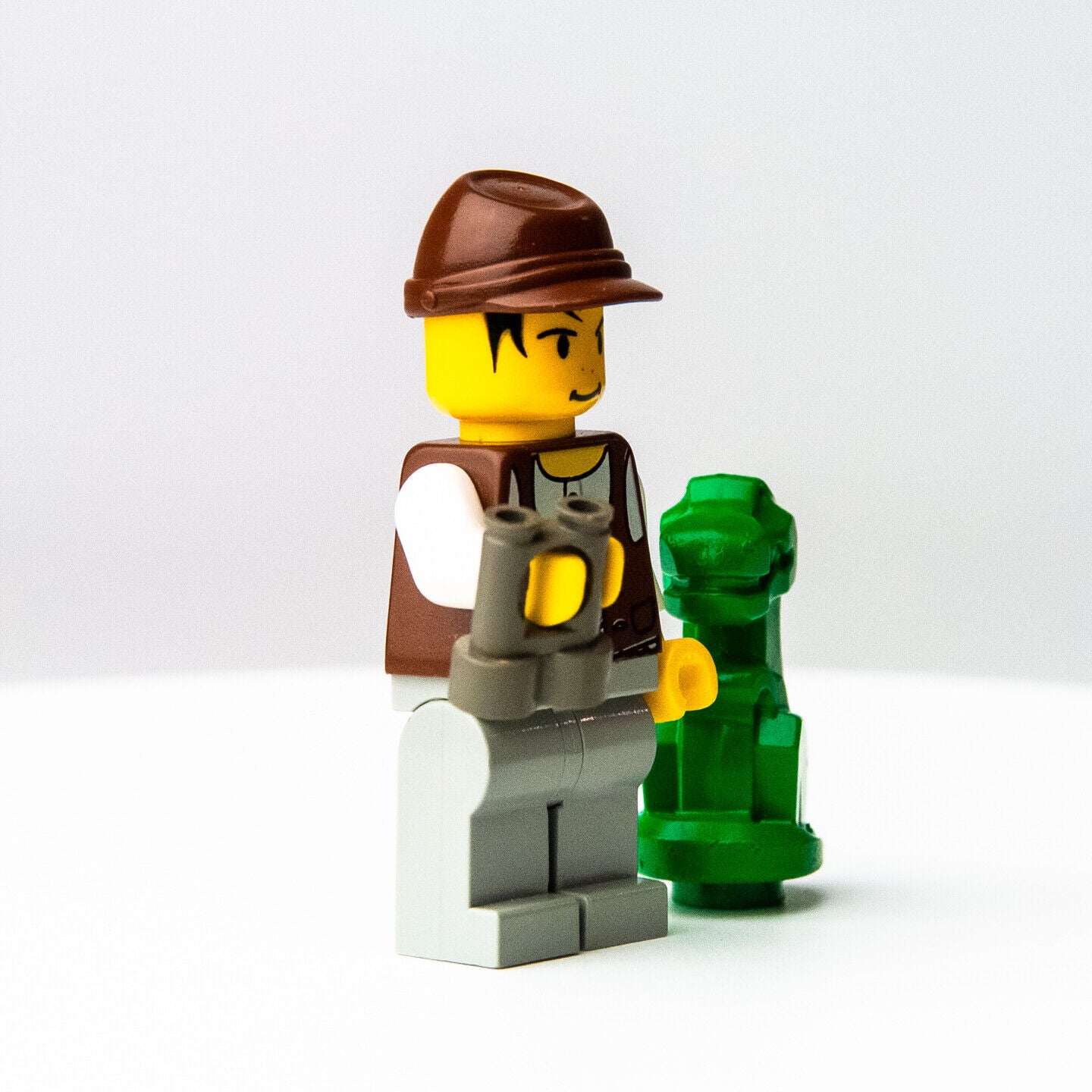 LEGO Mike (w/ Dinosaur) -  - 1281 5987 (adv014) Minifigure - StudBee