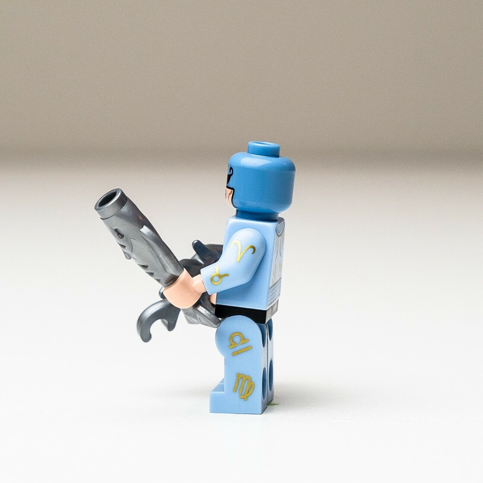 New LEGO Zodiac Master (w/ Stand and Accessories) Minifigure - (coltlbm15) - StudBee