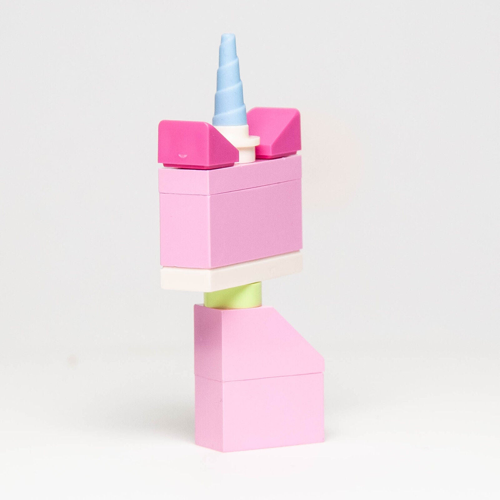 Lego Movie Minifigure - Unikitty Sitting, Lopsided Smile (tlm104) 70833 - StudBee