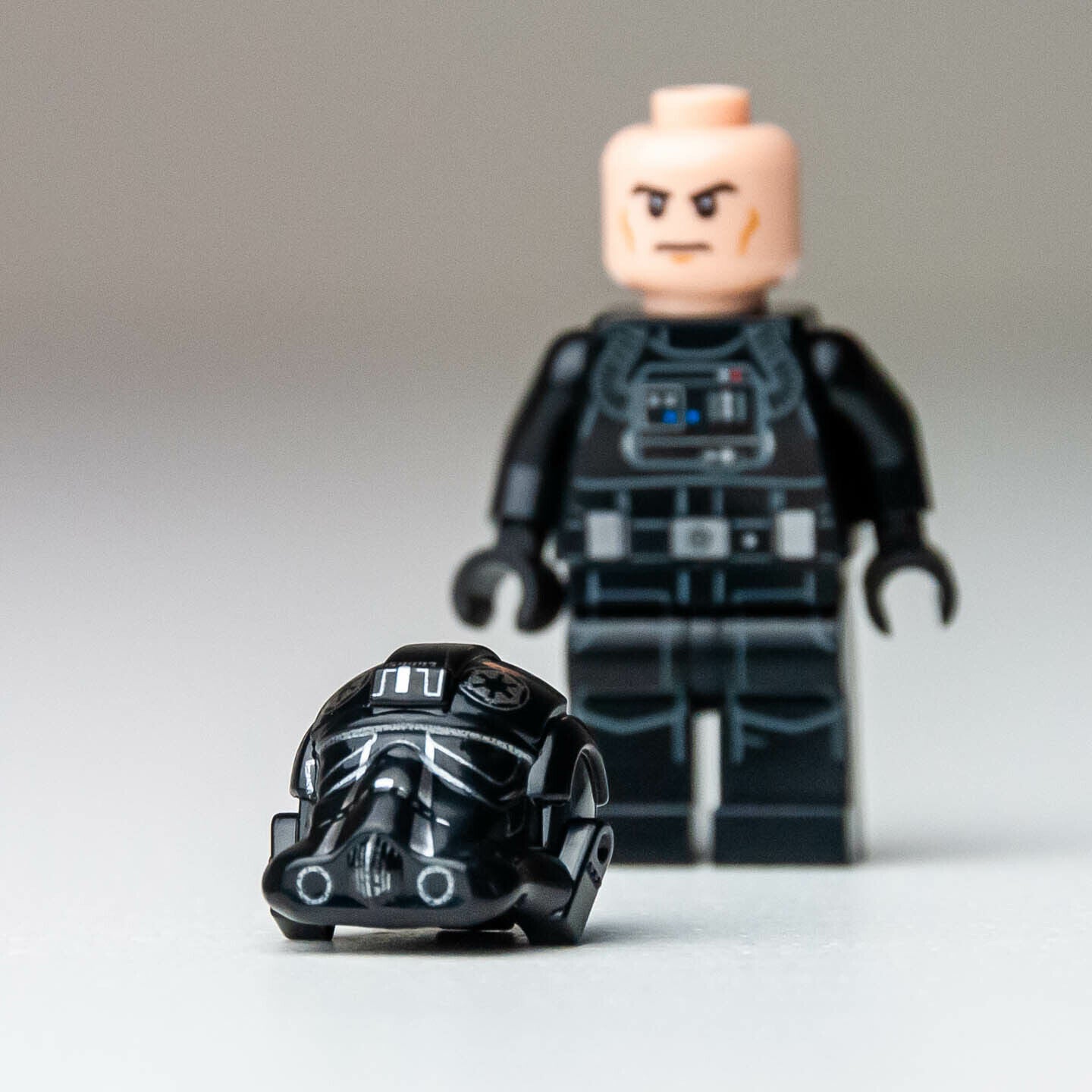 New LEGO TIE Fighter Pilot Minifigure - Imperial TIE Fighter - 75300 (sw1138) - StudBee
