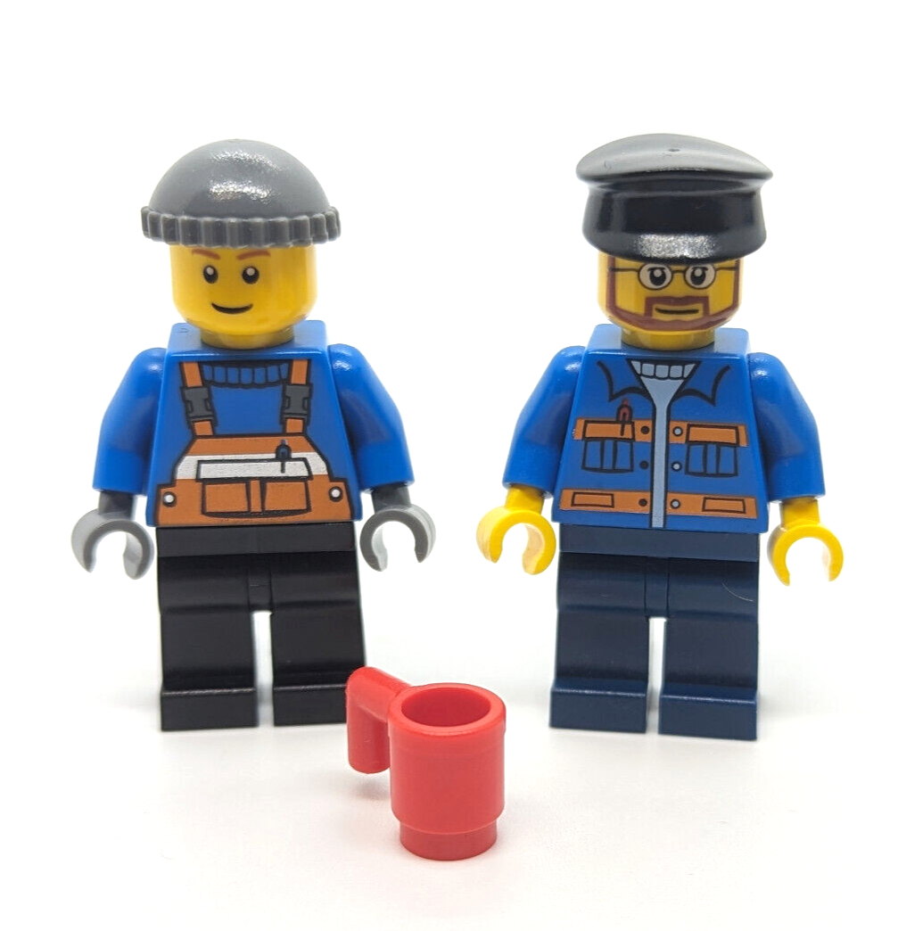 LEGO Minifigure Lot All 7 in Winter Village Bakery 10216 Holiday Christmas) 2010 - StudBee