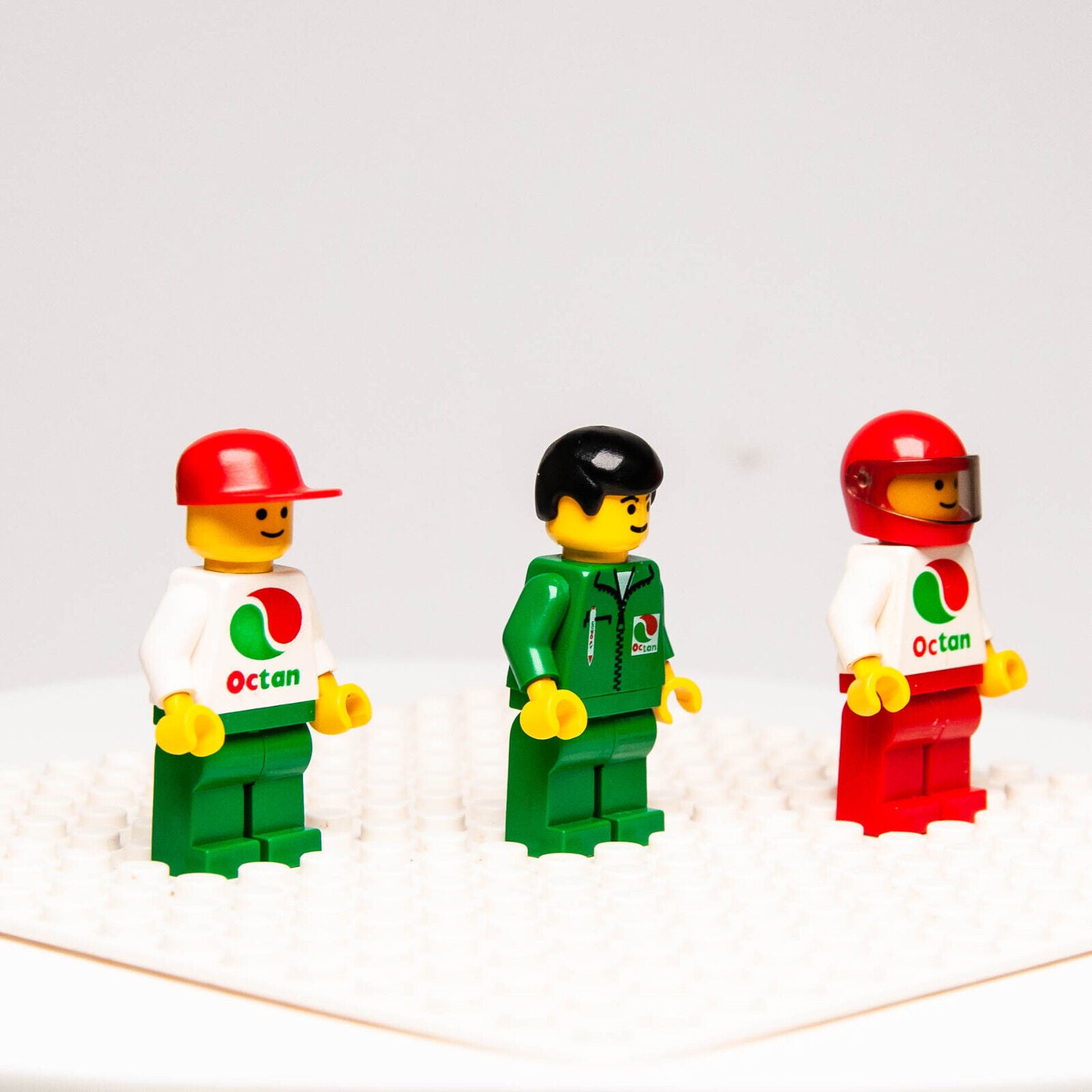 Classic Lego 4559 1990 Lot -  Octan Logo Minifigures (oct012 oct011 oct014) - StudBee