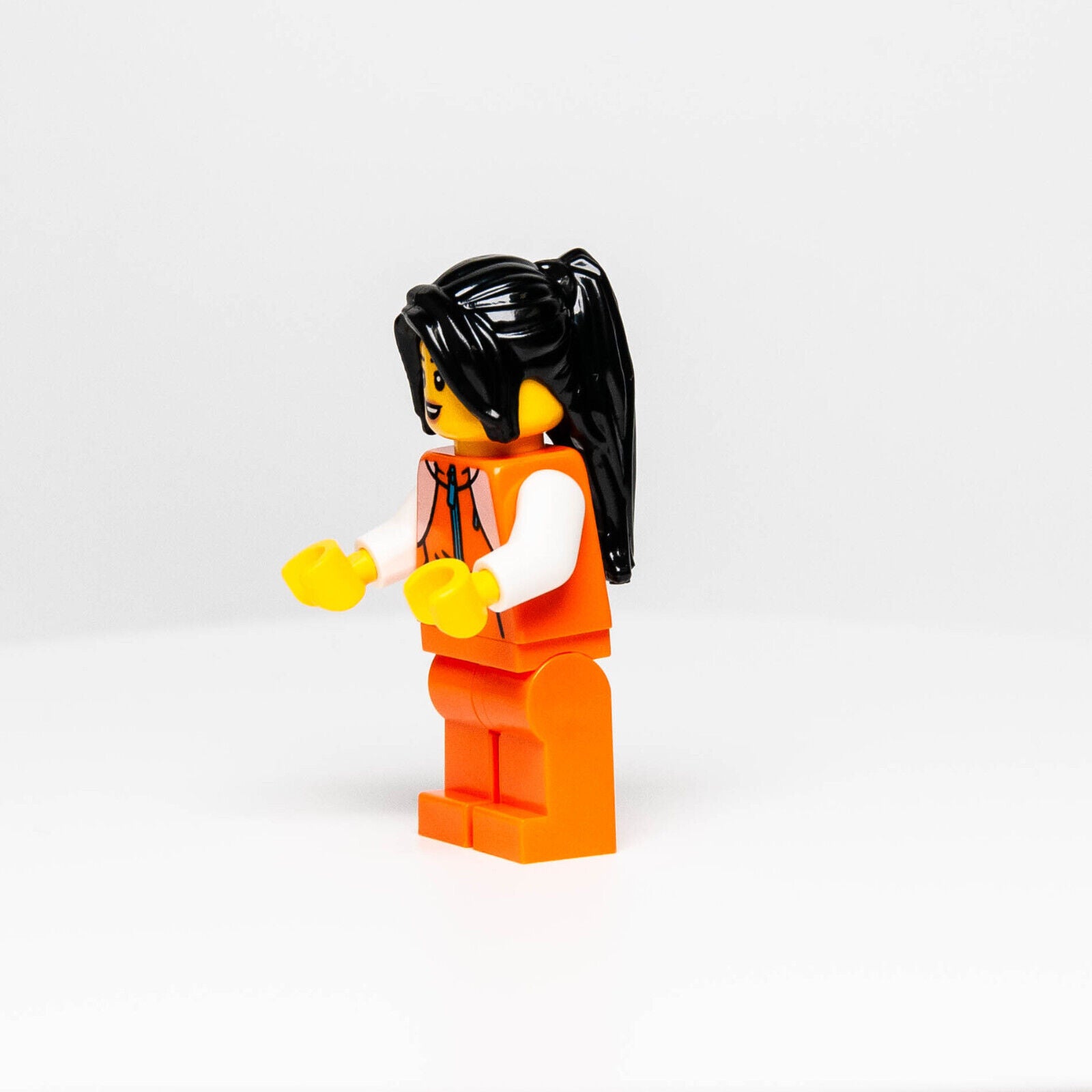 NEW LEGO Lunar Minifigure Woman Orange Tracksuit (hol266) 80108 - StudBee