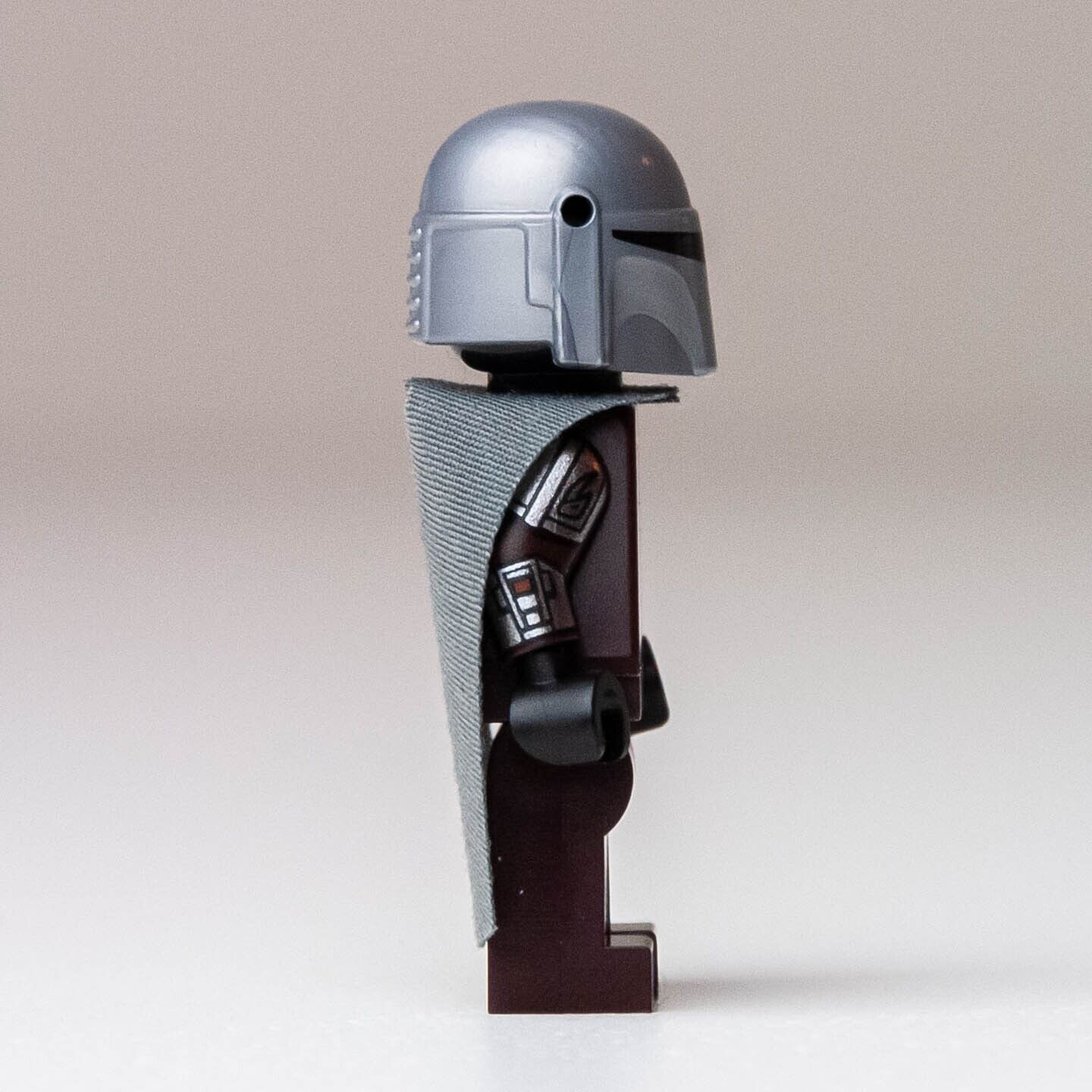 New LEGO Mandalorian (SEALED CAPE) - Silver Beskar Armor Minifigure (sw1135) - StudBee