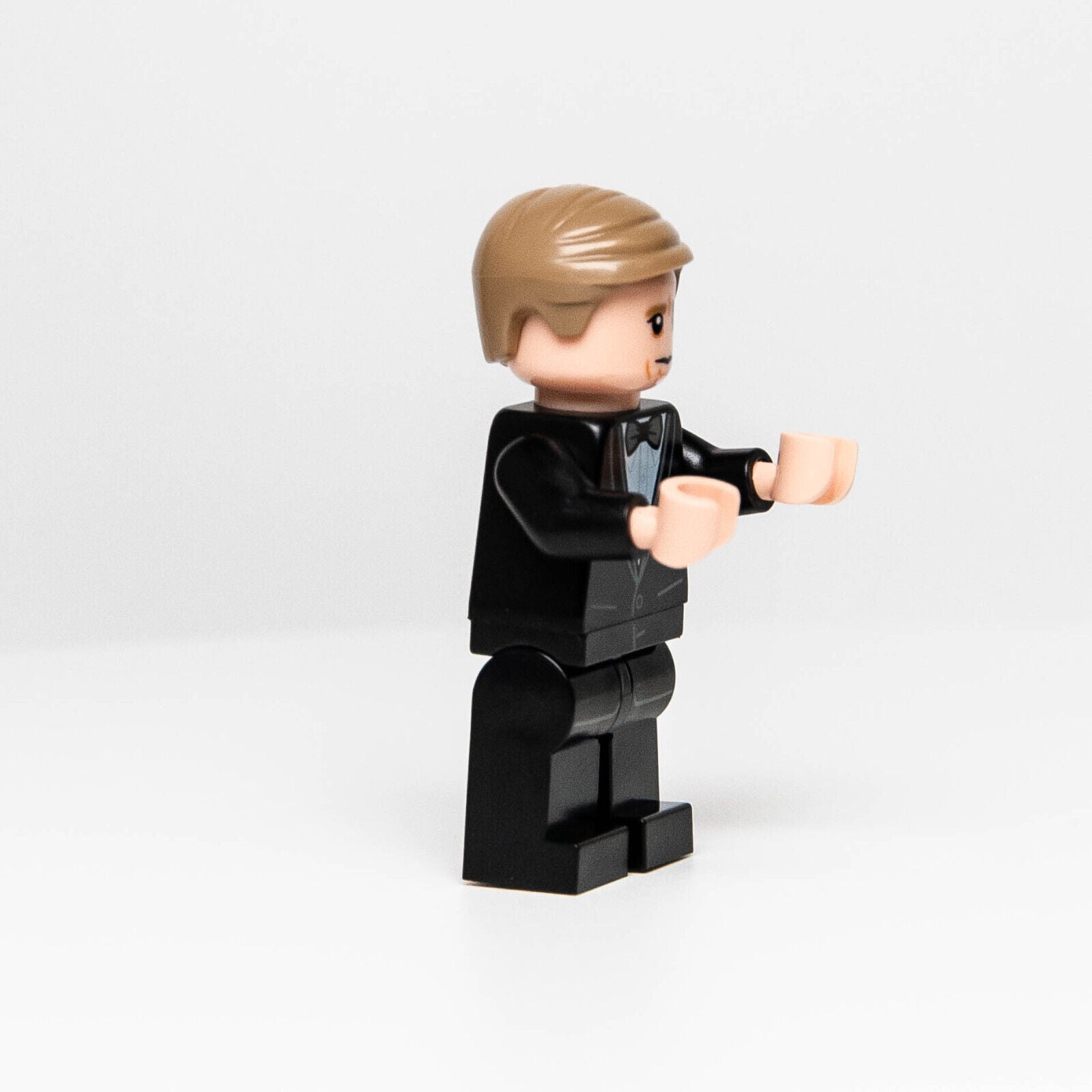 NEW Lego JAMES BOND 007 Minifigure (sc102) 76911 - StudBee