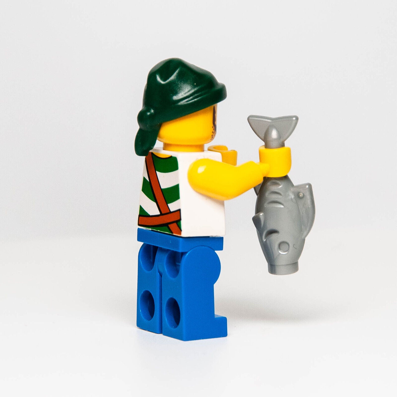 Lego Pirate With Green Bandana, Fish Minifigure (pi132) - StudBee