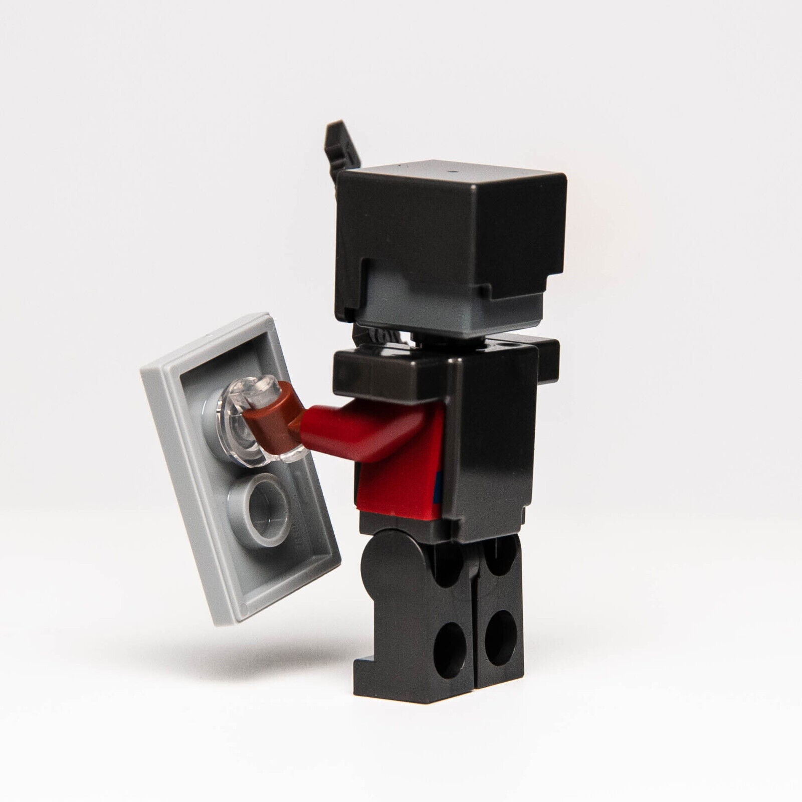 New LEGO Minecraft Minifigure: Netherite Knight (min147) Deep Dark Battle 21246 - StudBee