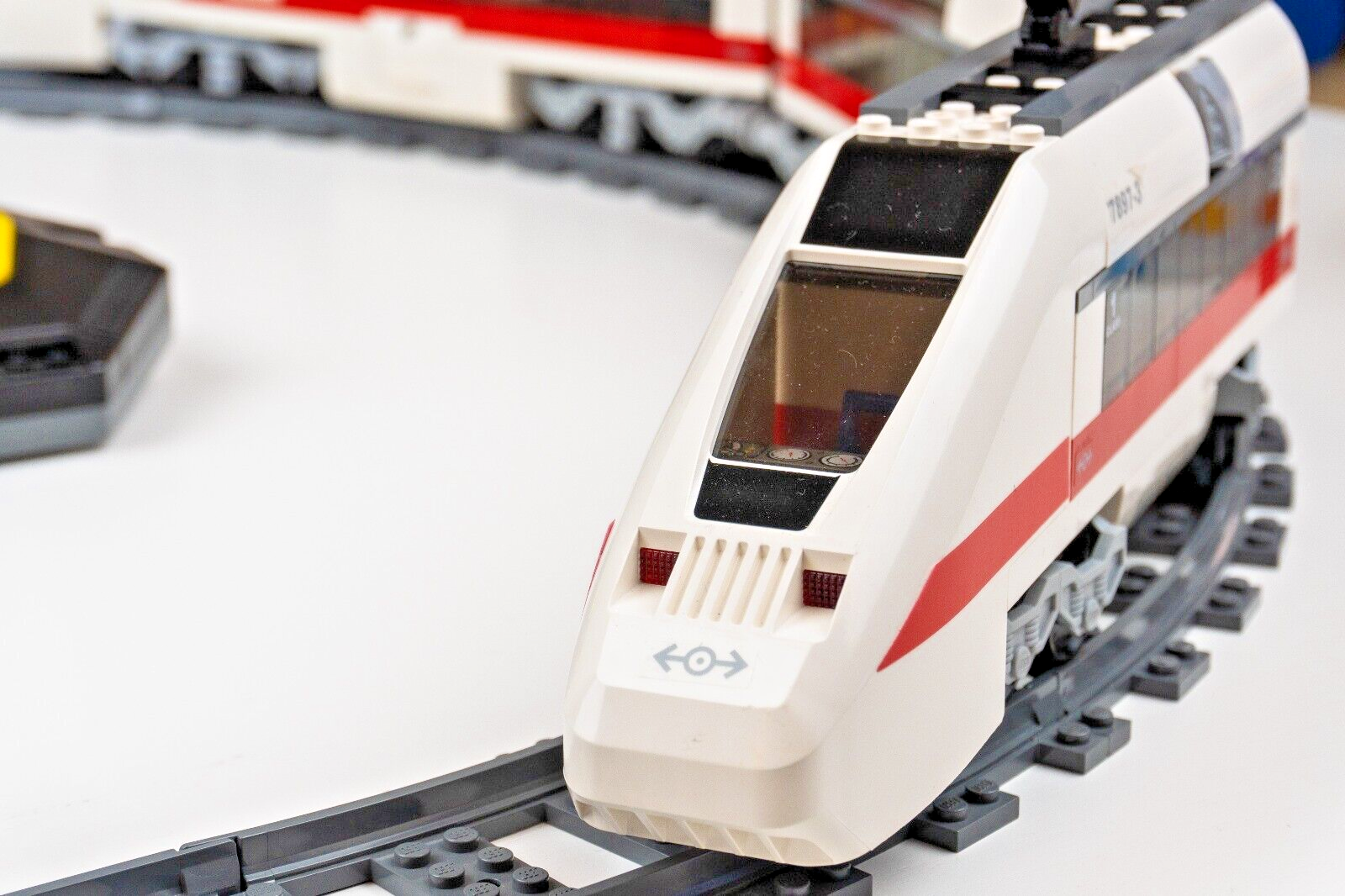 LEGO CITY RC: Passenger Train 7897 - Confirmed Complete & Working - StudBee