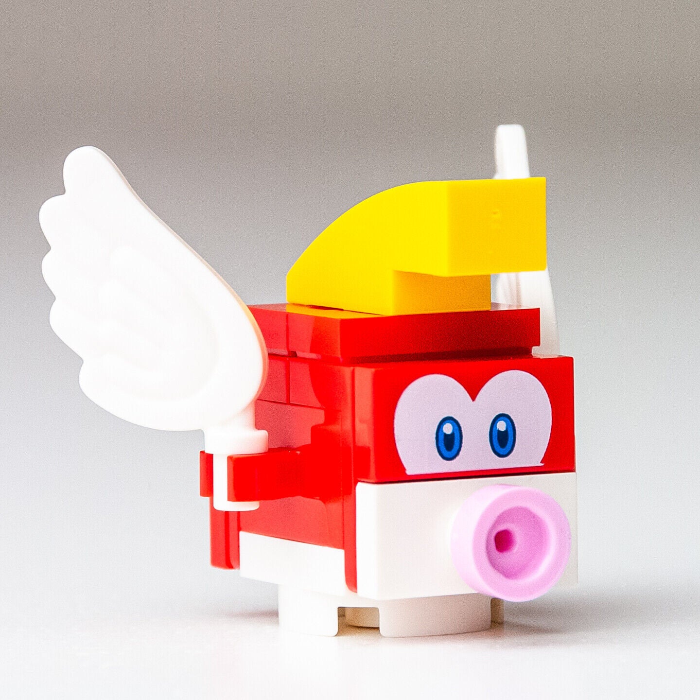 New LEGO Cheep Cheep Minifigure - Toad's Treasure Hunt - 71368 (mar0018) - StudBee