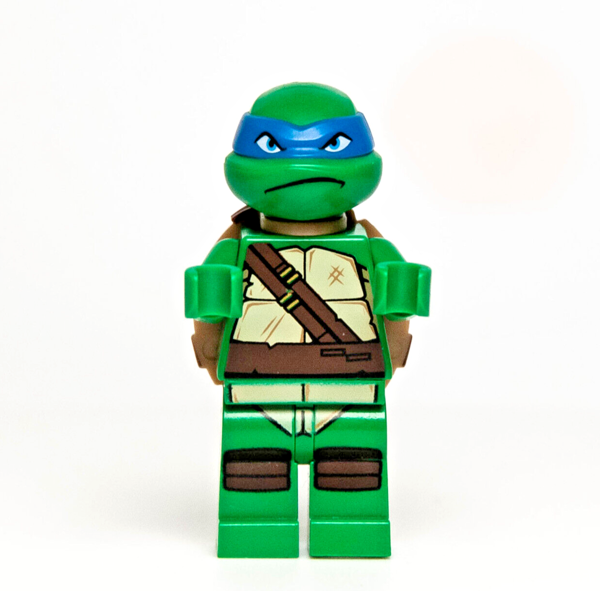 LEGO TMNT Leonardo  - Turtle Lair Attack - 79103 (tnt009) Minifigure Looking Up