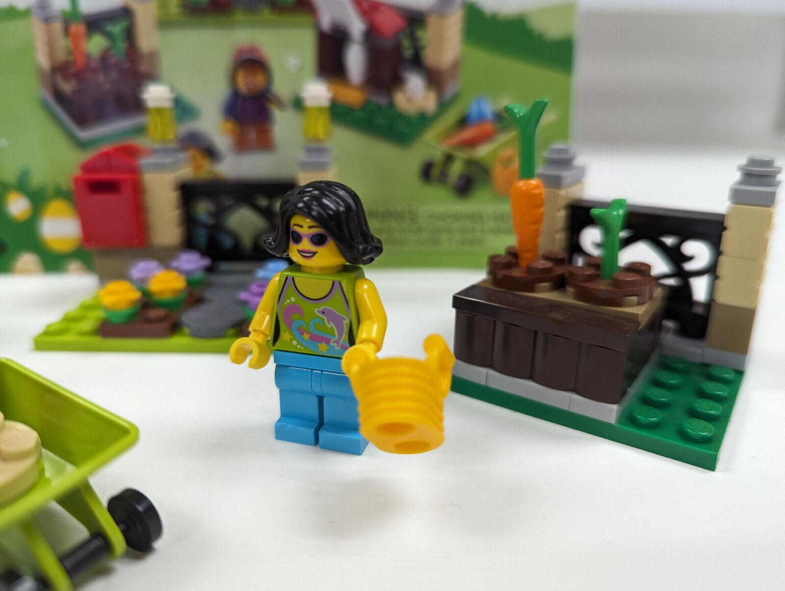 LEGO Holiday Easter Egg Hunt 40237 - 100% Complete with Manual - StudBee