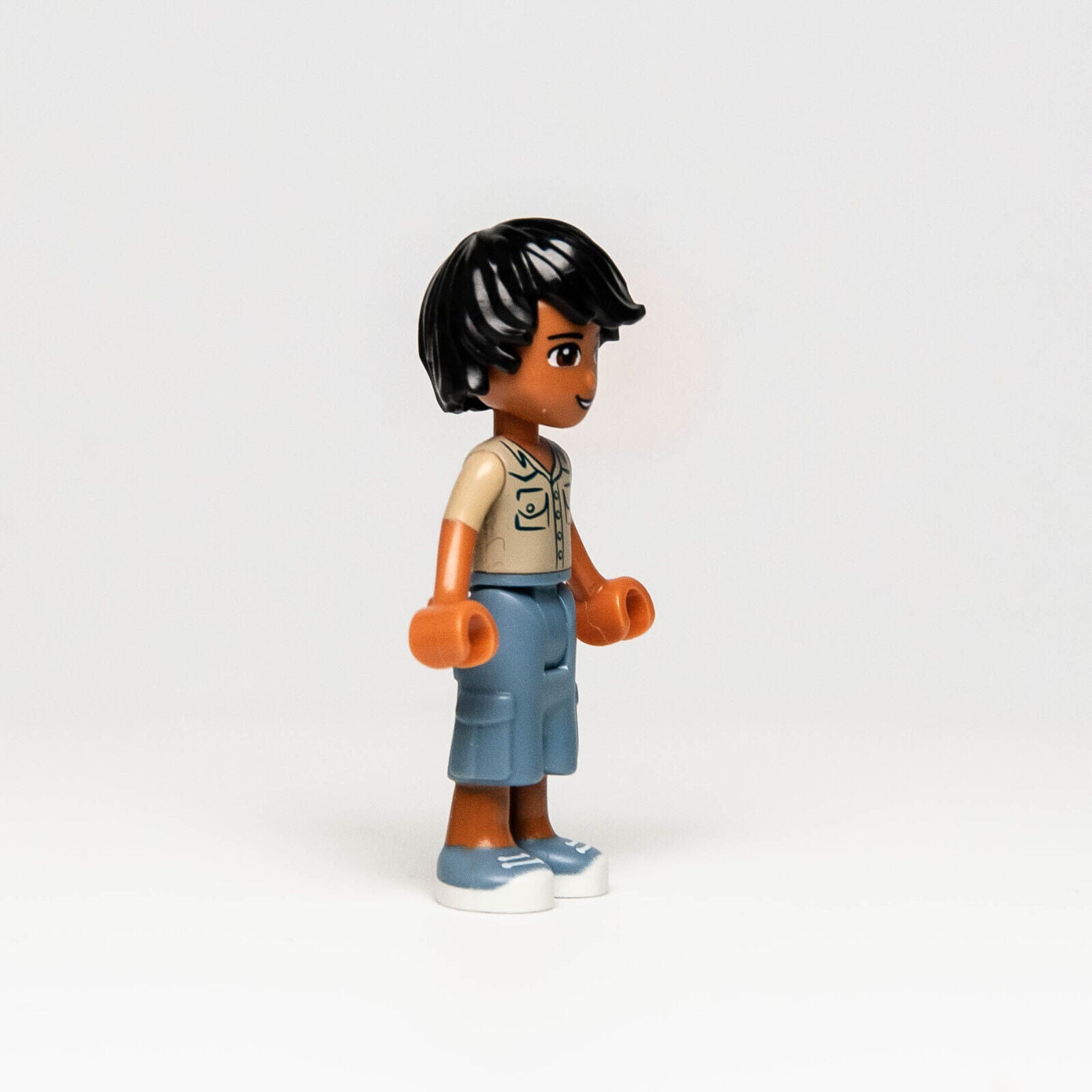 Lego Friends Minifigure - Matthew Shorts & Khaki Shirt (frnd170) 41130 Amusement - StudBee