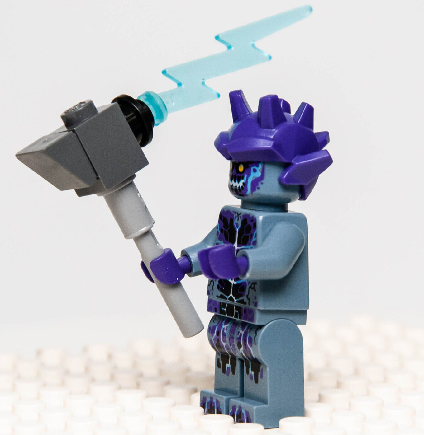 LEGO Nexo Knights Minifigure - Stone Stomper (nex072) Shrunken HQ 30378 - StudBee