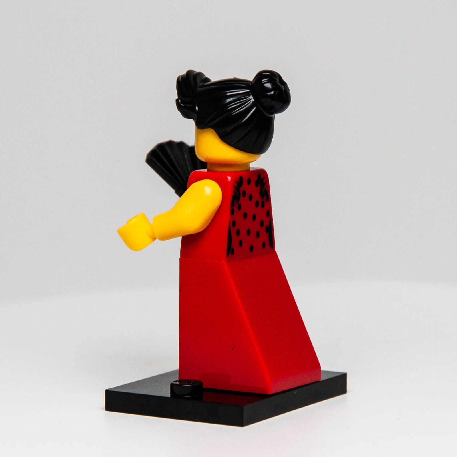 LEGO CMF Minifigure, Series 6 - Flamenco Dancer w/ Fan (col06-6) - StudBee