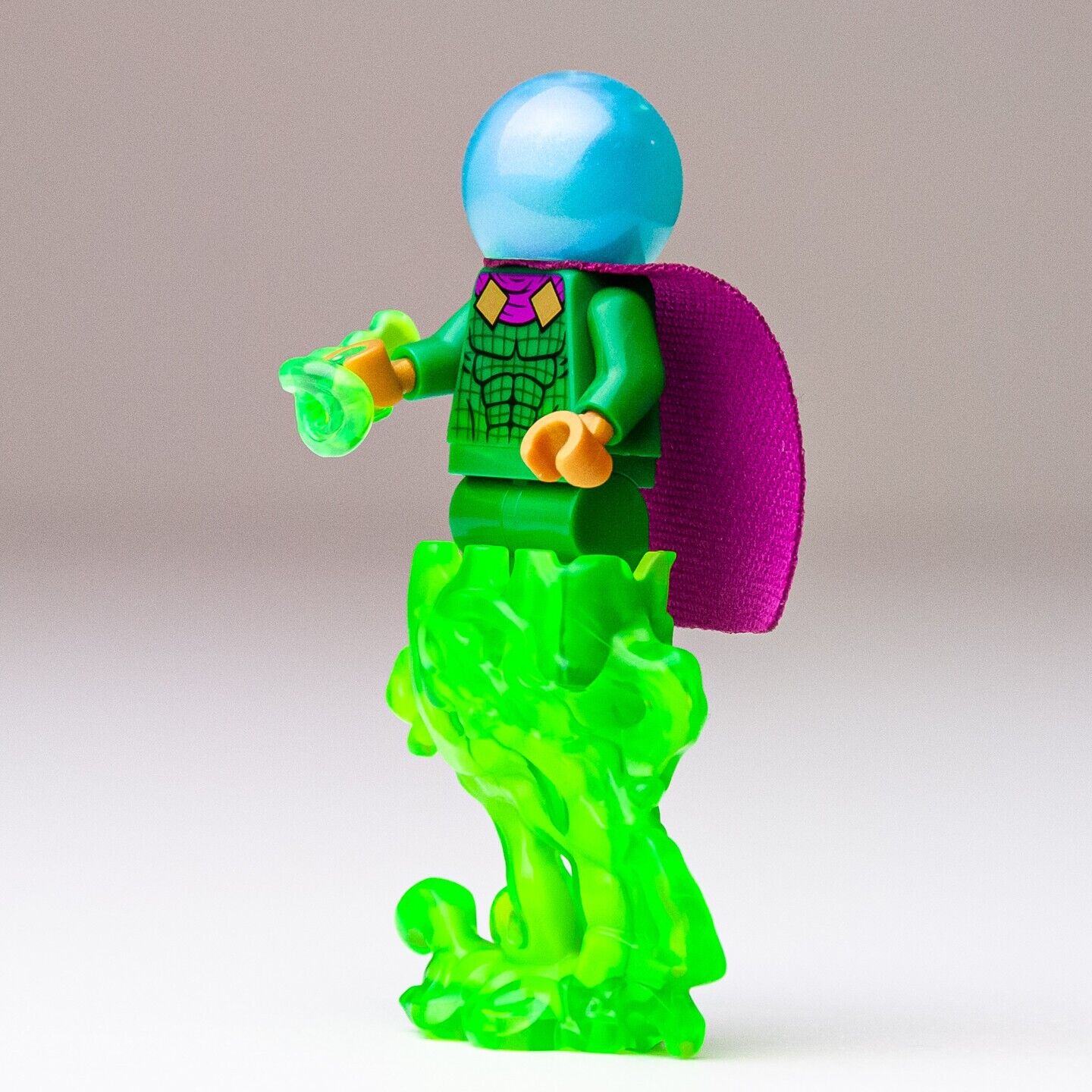 New LEGO Minifigure - Mysterio Light Gray Head - Marvel Spider Man 76174 (sh681) - StudBee