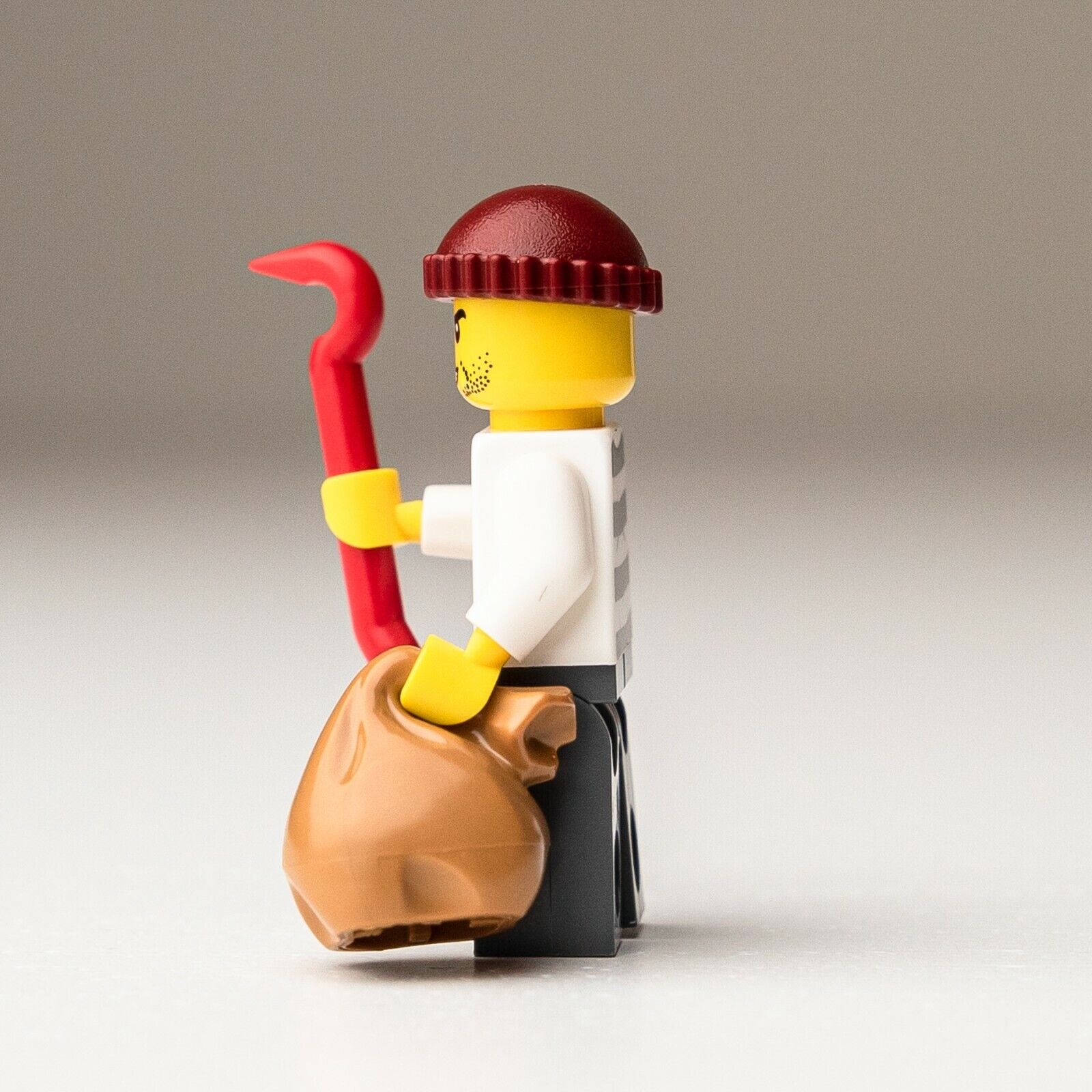 New LEGO Lot: Prisoner and Police Minifigure - Police Dog Unit - 60241 - StudBee