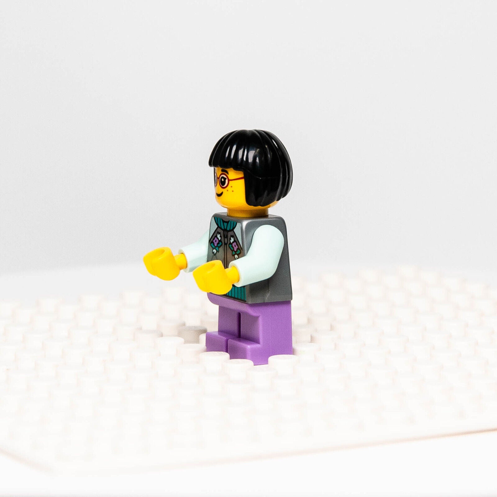 LEGO Minifigure Child Girl Silver Jacket, Chinese New Year 80108 (hol262) - StudBee