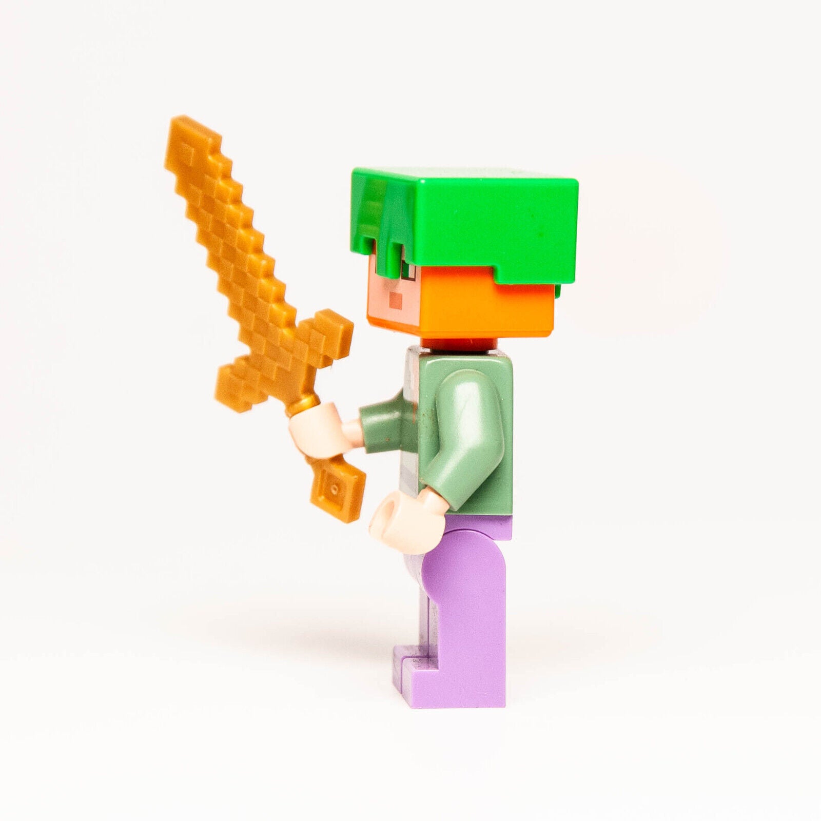 Lego Minecraft Minifigure - Alex with Helmet & Sword (min089) 21164 Reef - StudBee