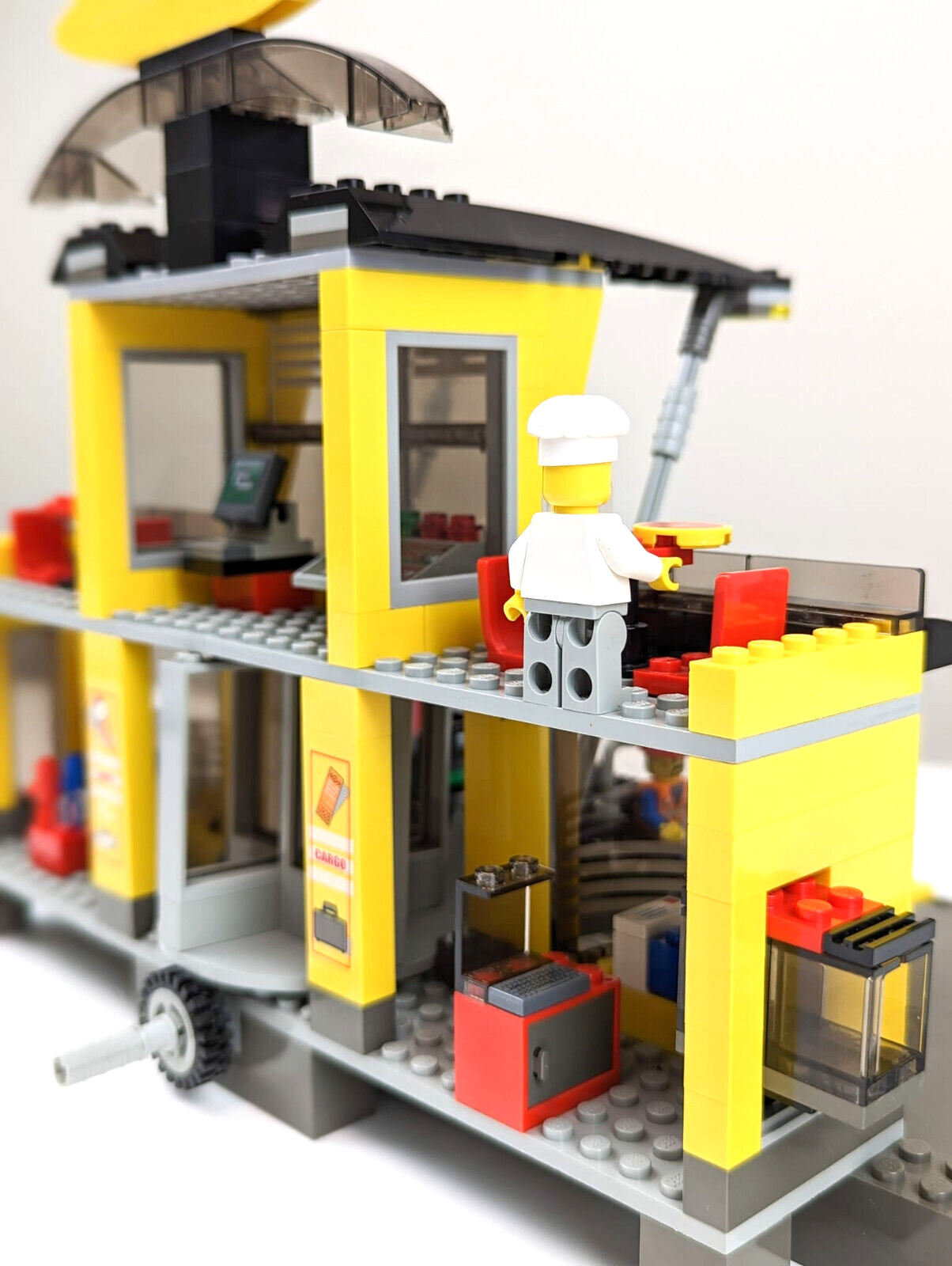 Vintage LEGO World City 4513 - Grand Central Station w/ Instructions, Complete! - StudBee