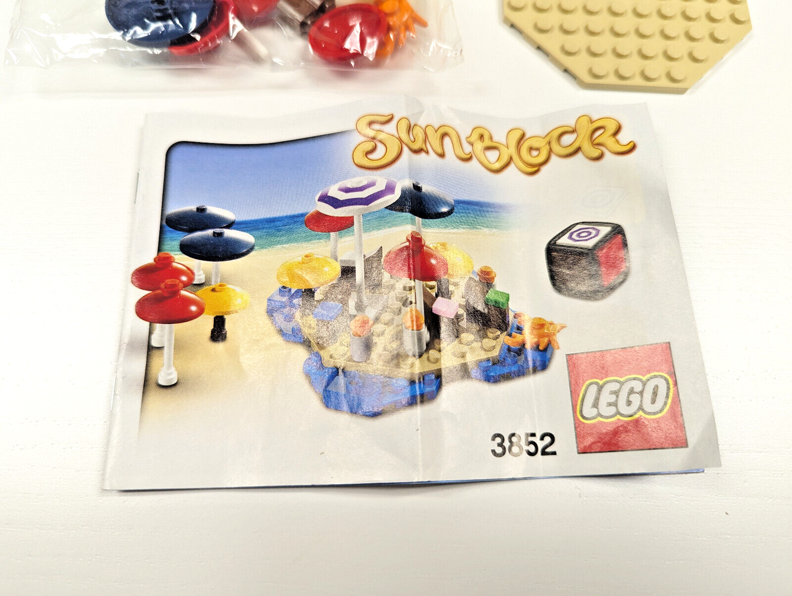 *NEW* LEGO 3852 SUNBLOCK Game Beach Umbrella Summer - Retired, Open Box - StudBee