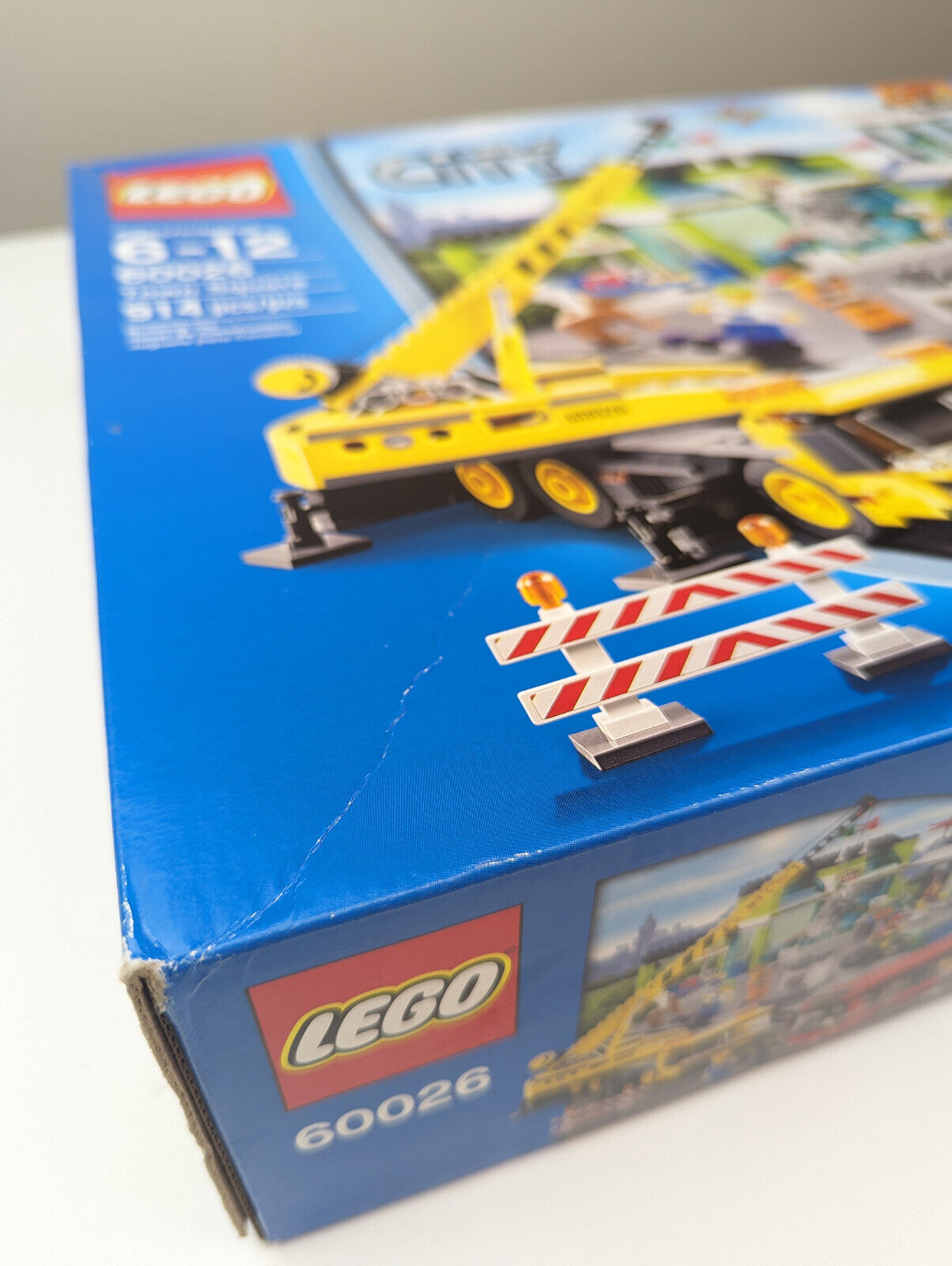 LEGO CITY: Town Square (60026) 100% Complete w/ Box, Instructions - StudBee