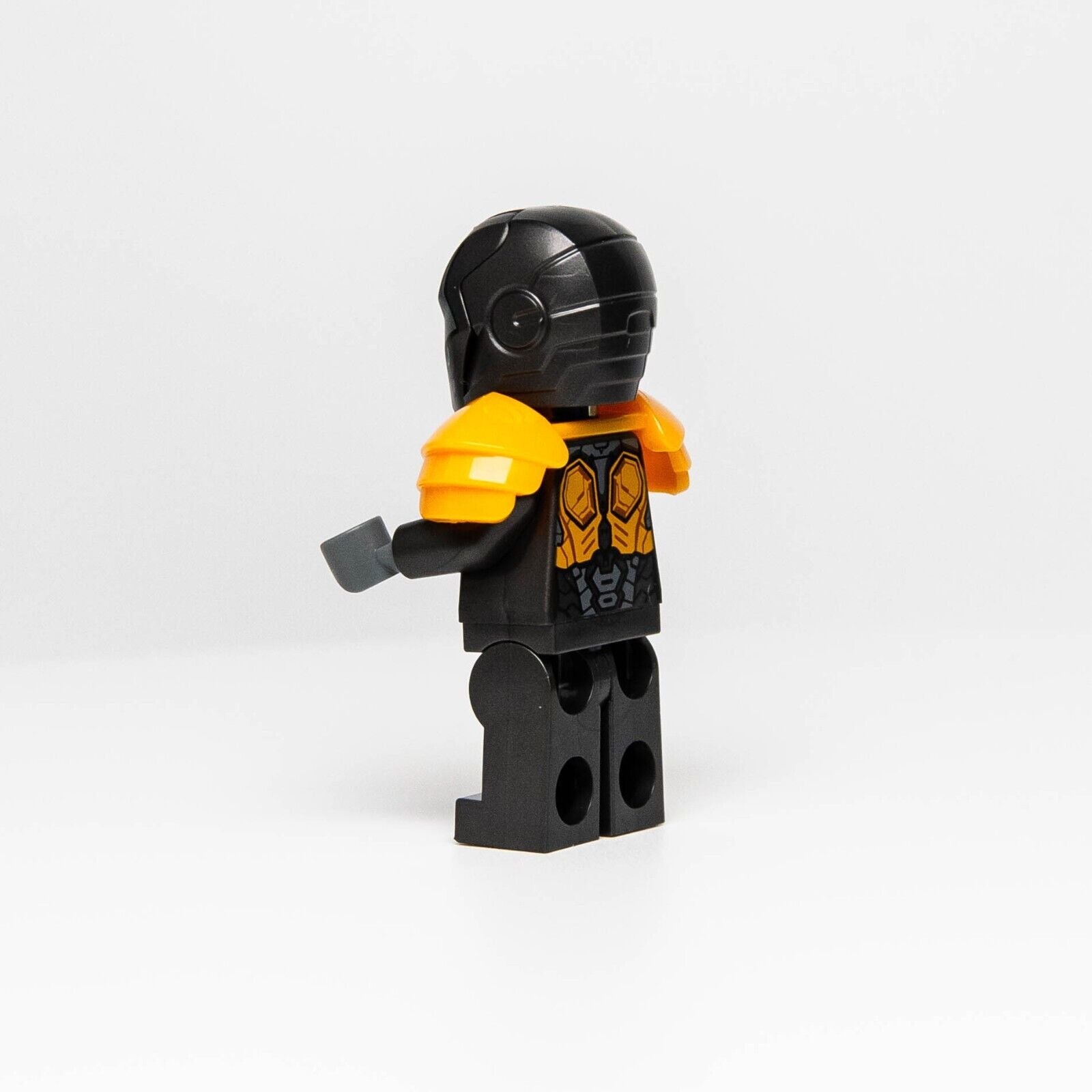 NEW LEGO Iron Man Mark 25 Armor Minifigure (sh823) 76216 Marvel - StudBee