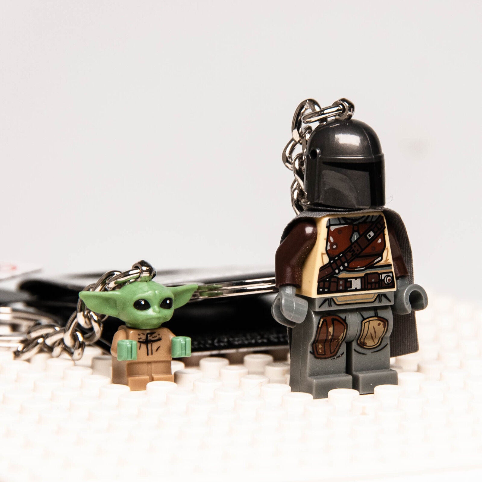 Lego Star Wars The Mandalorian and Grogu Baby Yoda Keychain bundle 854187 854124 - StudBee
