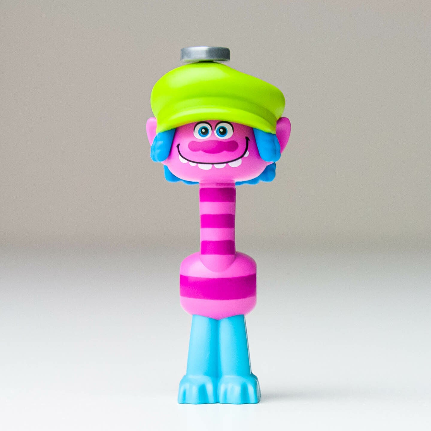 New LEGO Cooper with Flat Silver Heart Minifigure - Vibe City Concert (twt024) - StudBee