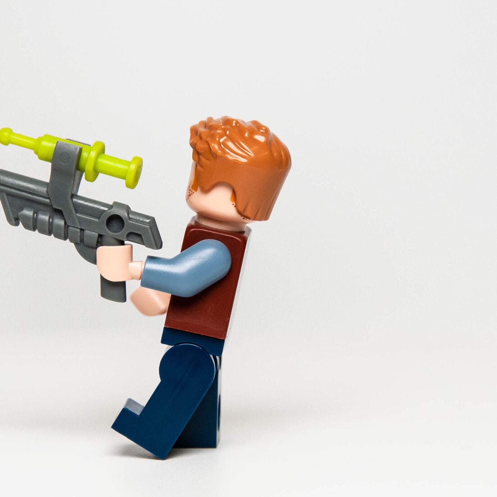 NEW LEGO Jurassic World Minifigure - Owen Grady w/ Tranquilizer (jw023) - StudBee