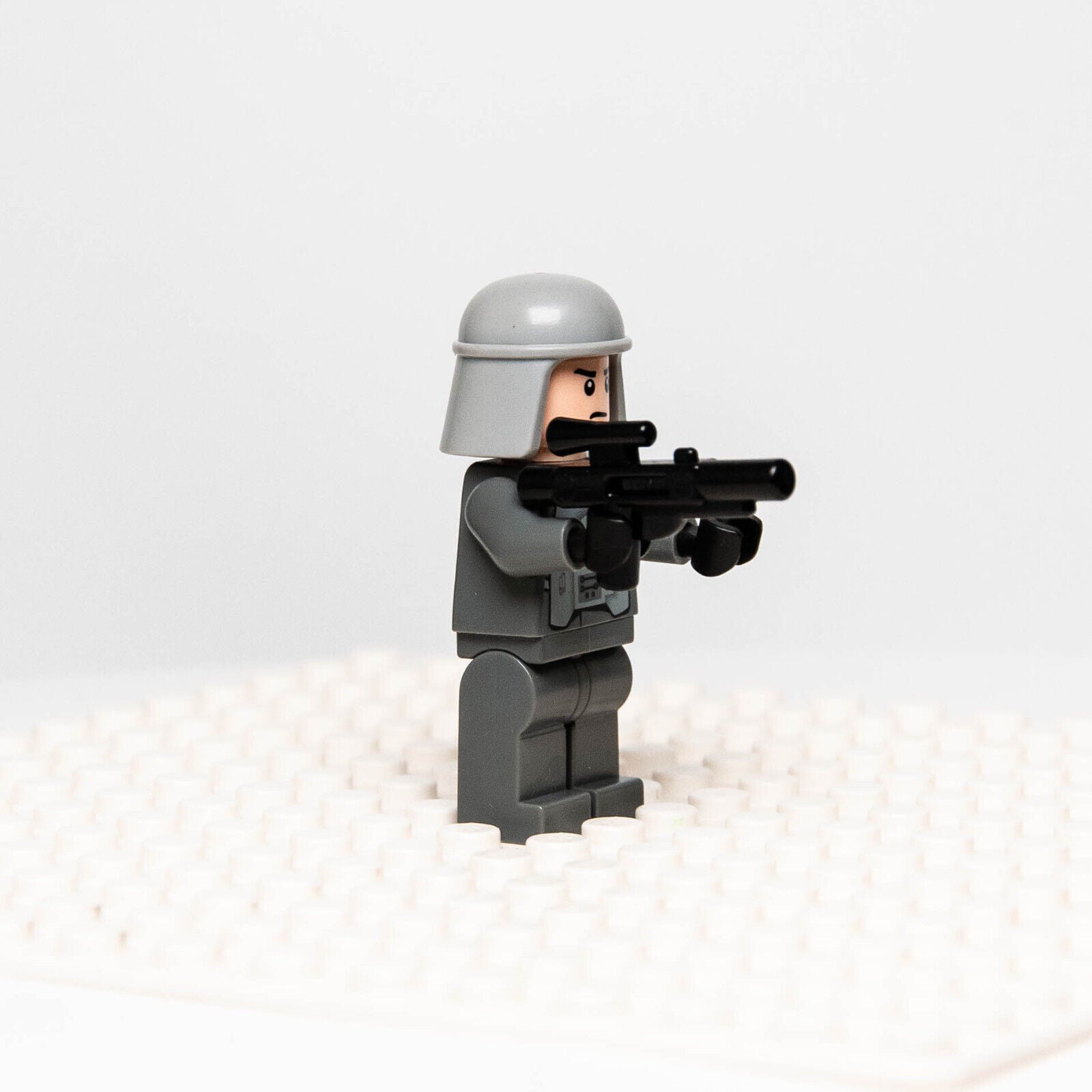 LEGO Minifigure General Maximillian Veers (sw0289) Star Wars AT-AT Hoth 8129 - StudBee