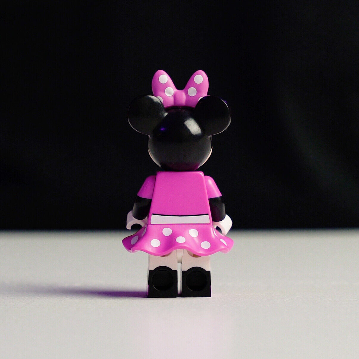 New LEGO Minnie Mouse (w/ Stand) Minifigure - Disney CMS (dis011) - StudBee